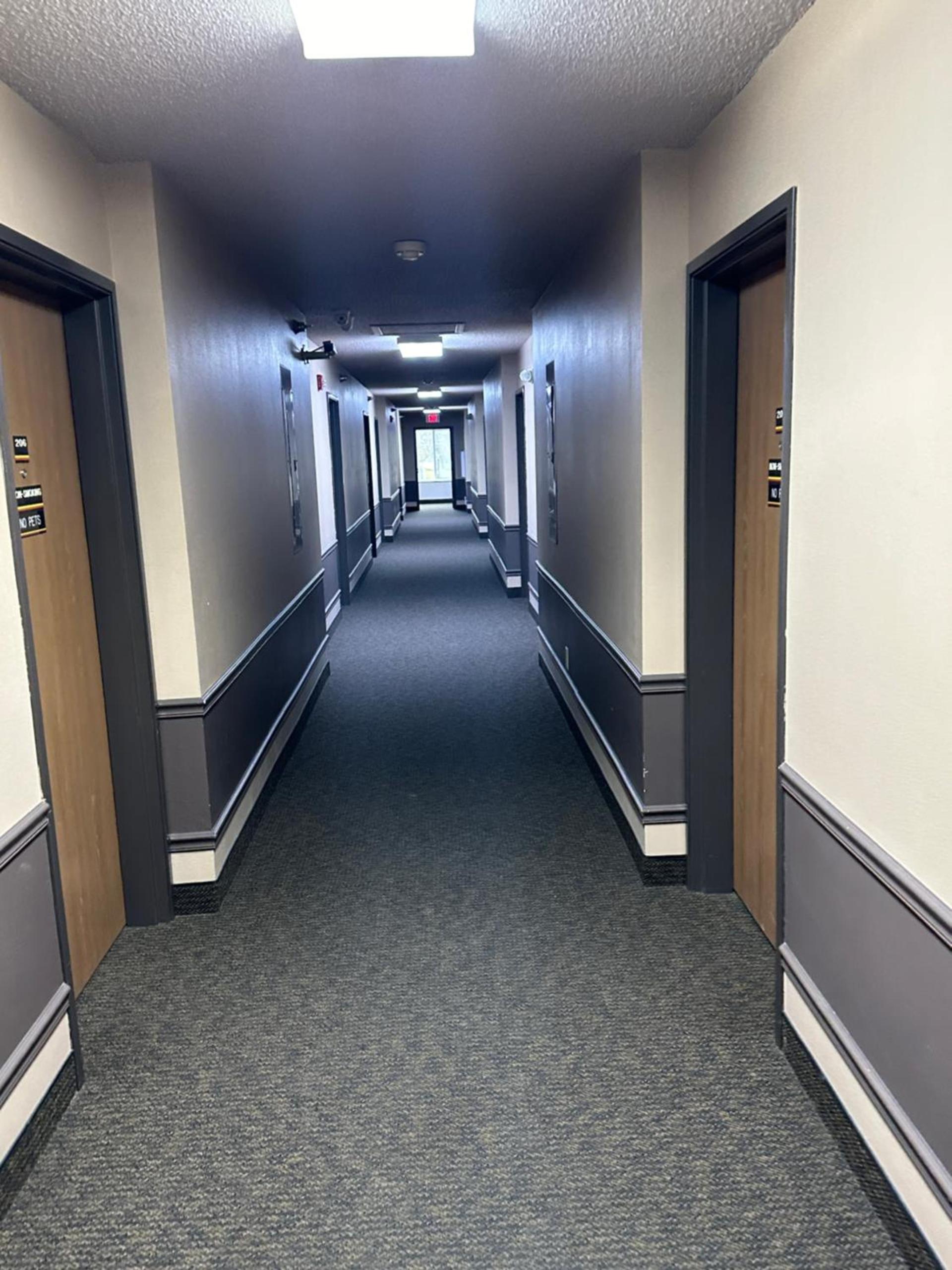 De Smet Super Deluxe Inn & suites photo 10
