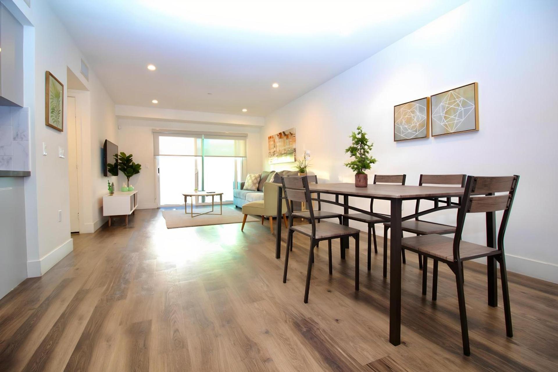 Los Angeles Premium City Suites - Free Secured Parking photo 42