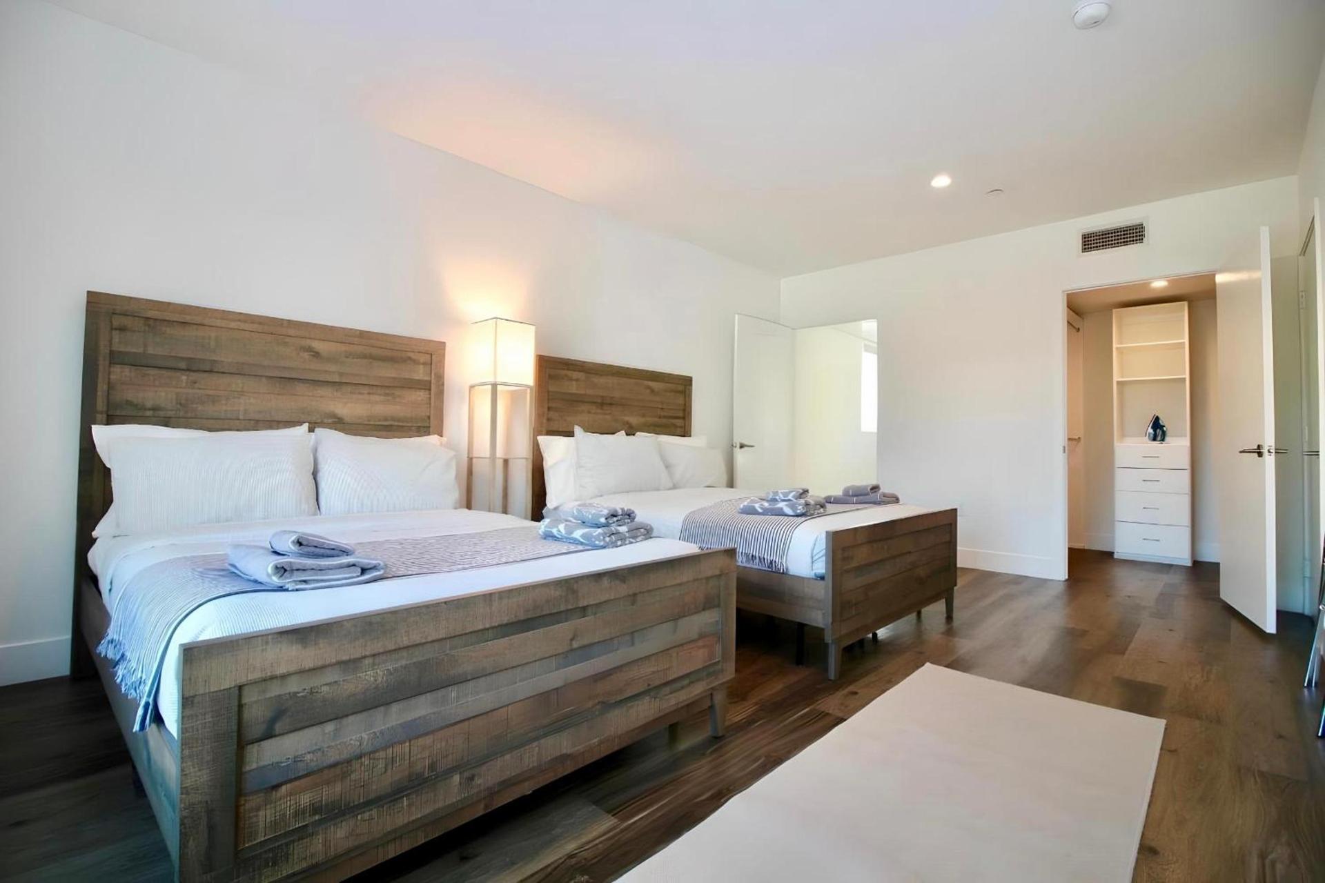 Los Angeles Premium City Suites - Free Secured Parking photo 39