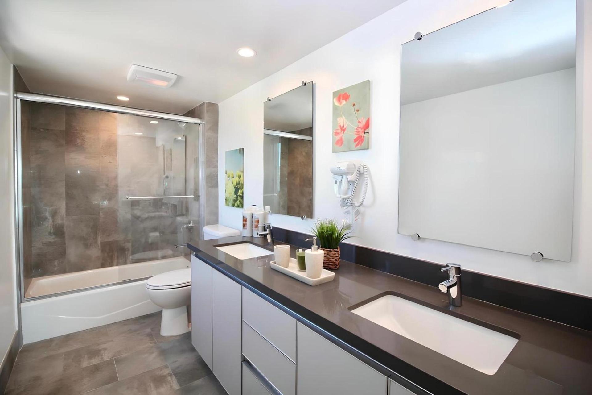 Los Angeles Premium City Suites - Free Secured Parking photo 12