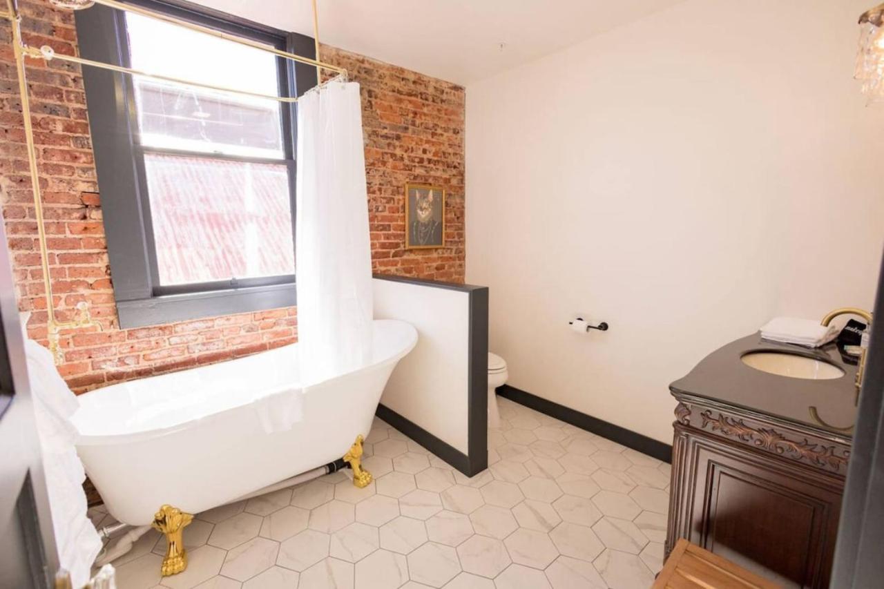 Speakeasy King Suite (Rm1) photo 13