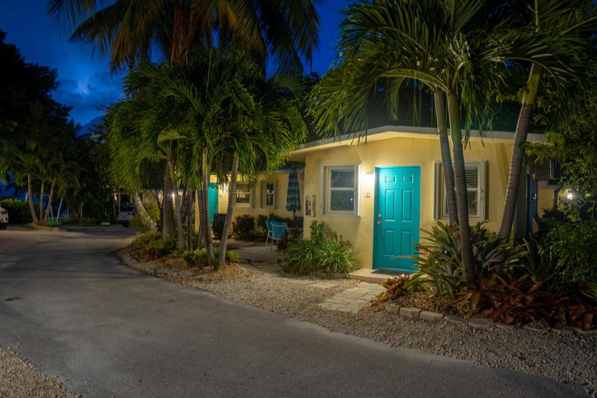 Bay Harbor Lodge photo 1