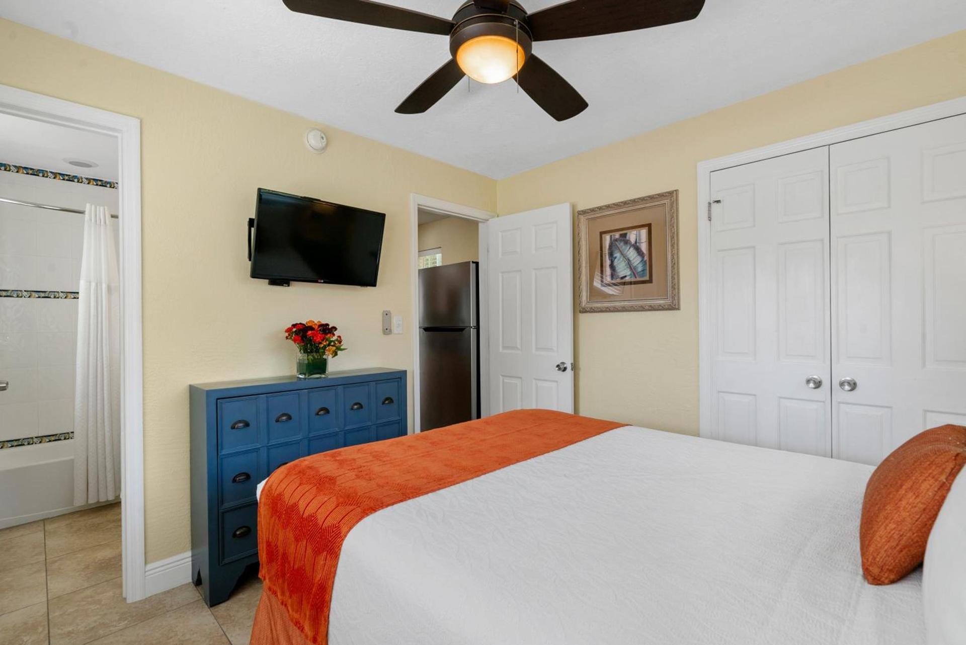 Bay Harbor Lodge photo 7