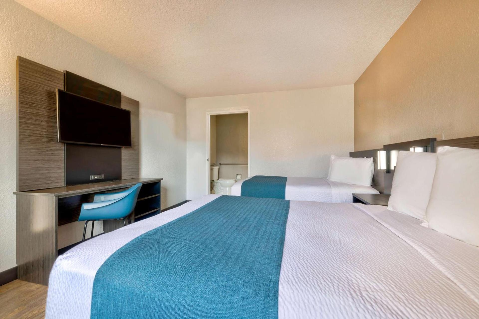 Motel 6-Anaheim, CA - Fullerton East photo 16