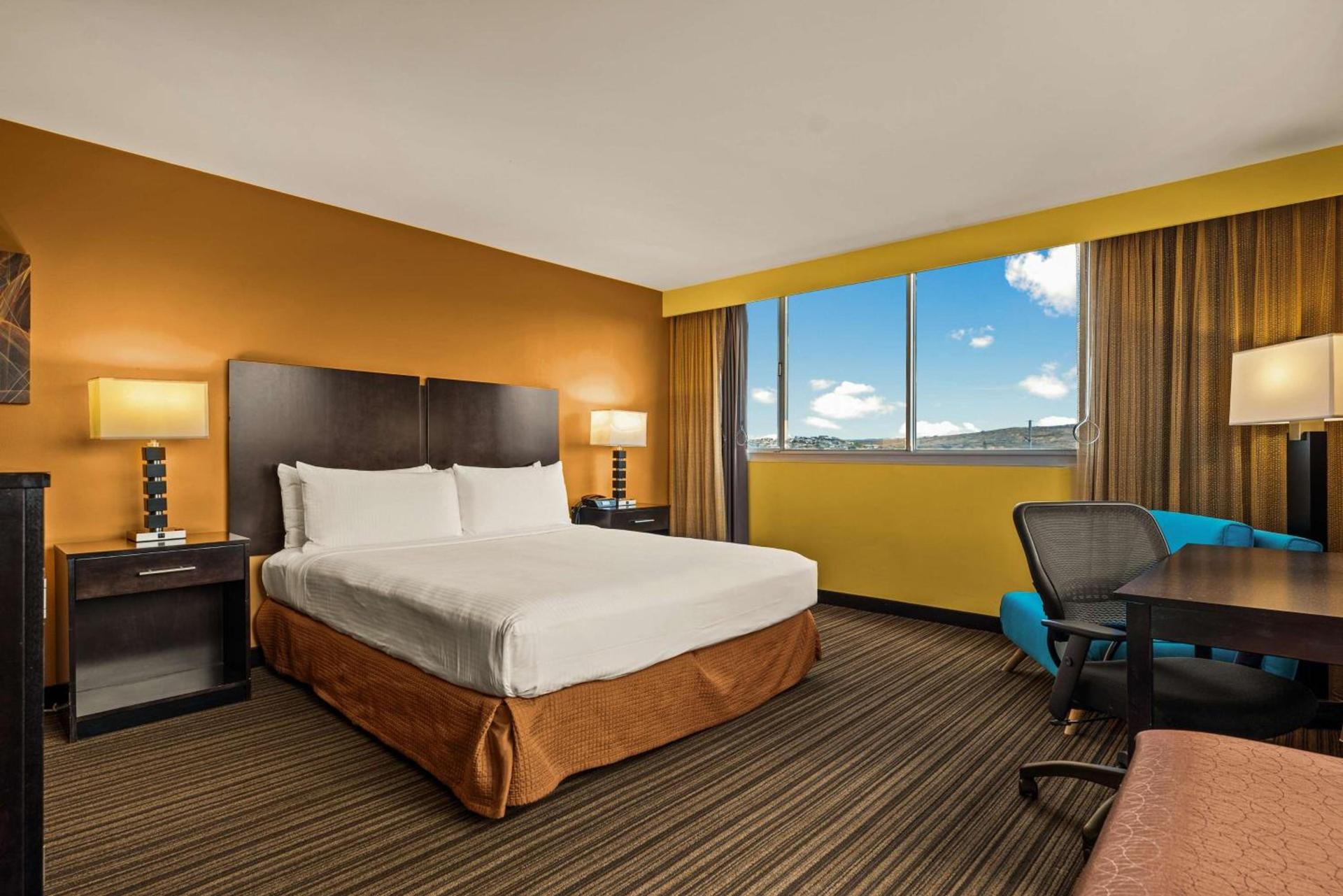 Best Western The Plaza Hotel Honolulu Airport - Free Breakfast photo 15