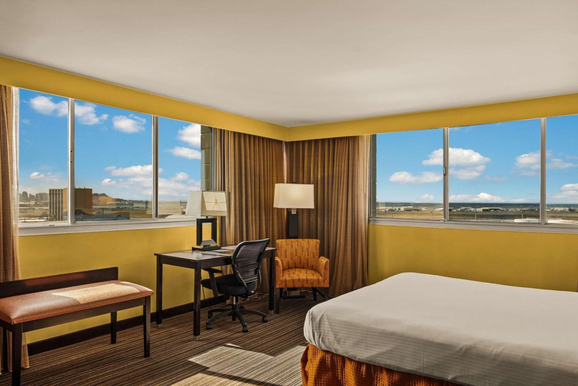 Best Western The Plaza Hotel Honolulu Airport - Free Breakfast photo 5