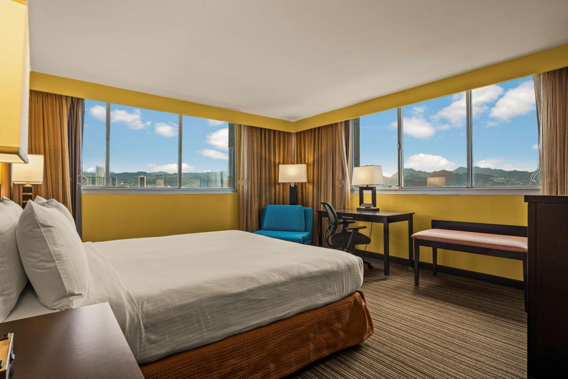 Best Western The Plaza Hotel Honolulu Airport - Free Breakfast photo 19