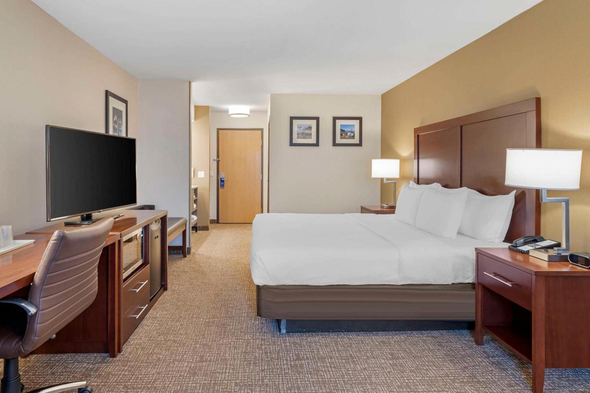 Comfort Inn Marina on the Monterey Bay photo 17