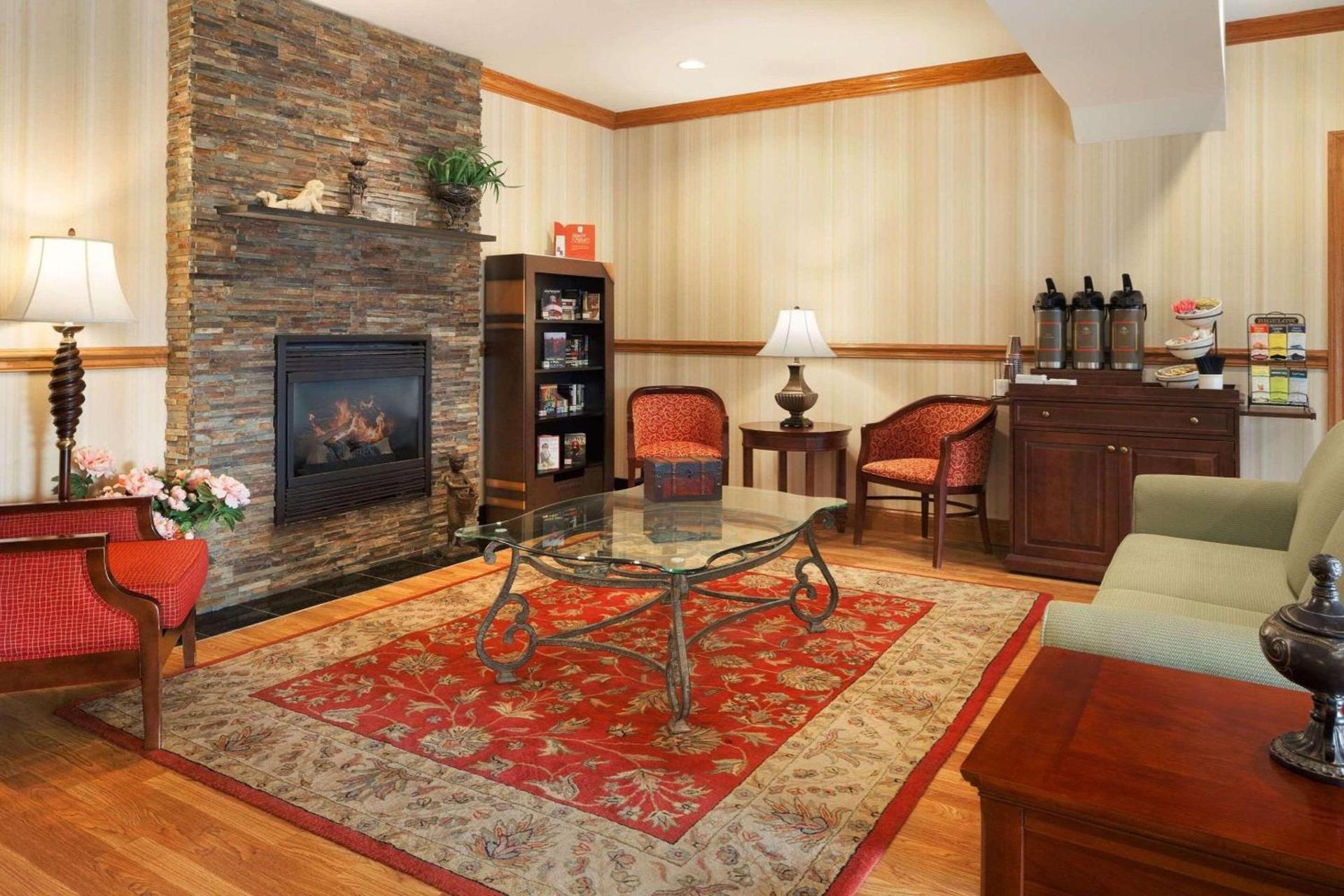 Country Inn & Suites by Radisson, Macedonia, OH photo 4
