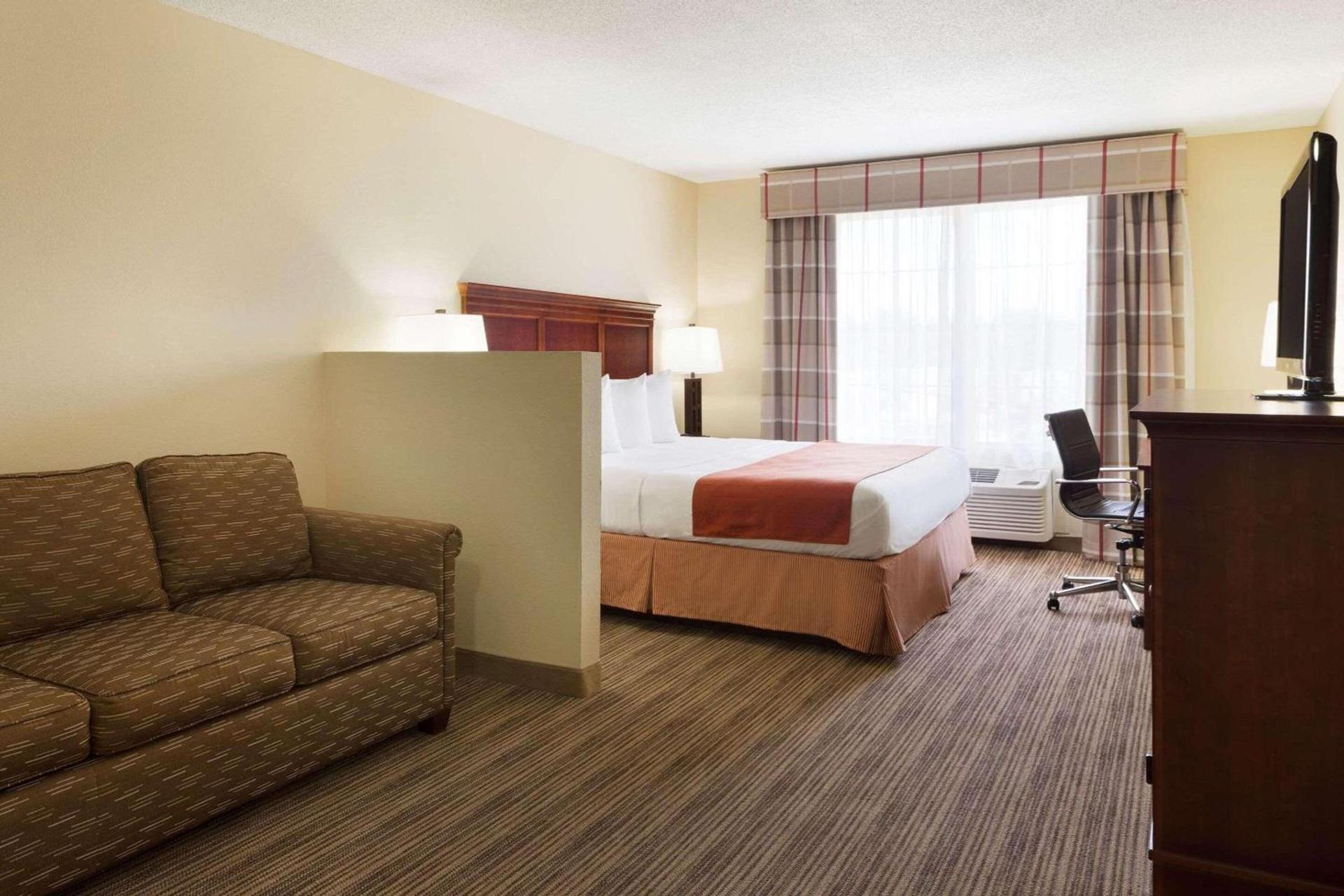 Country Inn & Suites by Radisson, Macedonia, OH photo 17