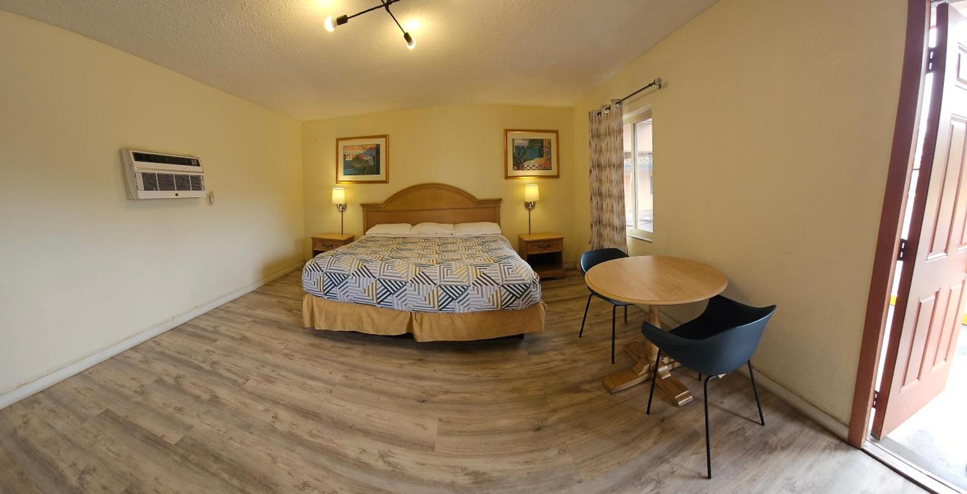 Rodeway Inn Fort Pierce US Highway 1 photo 7