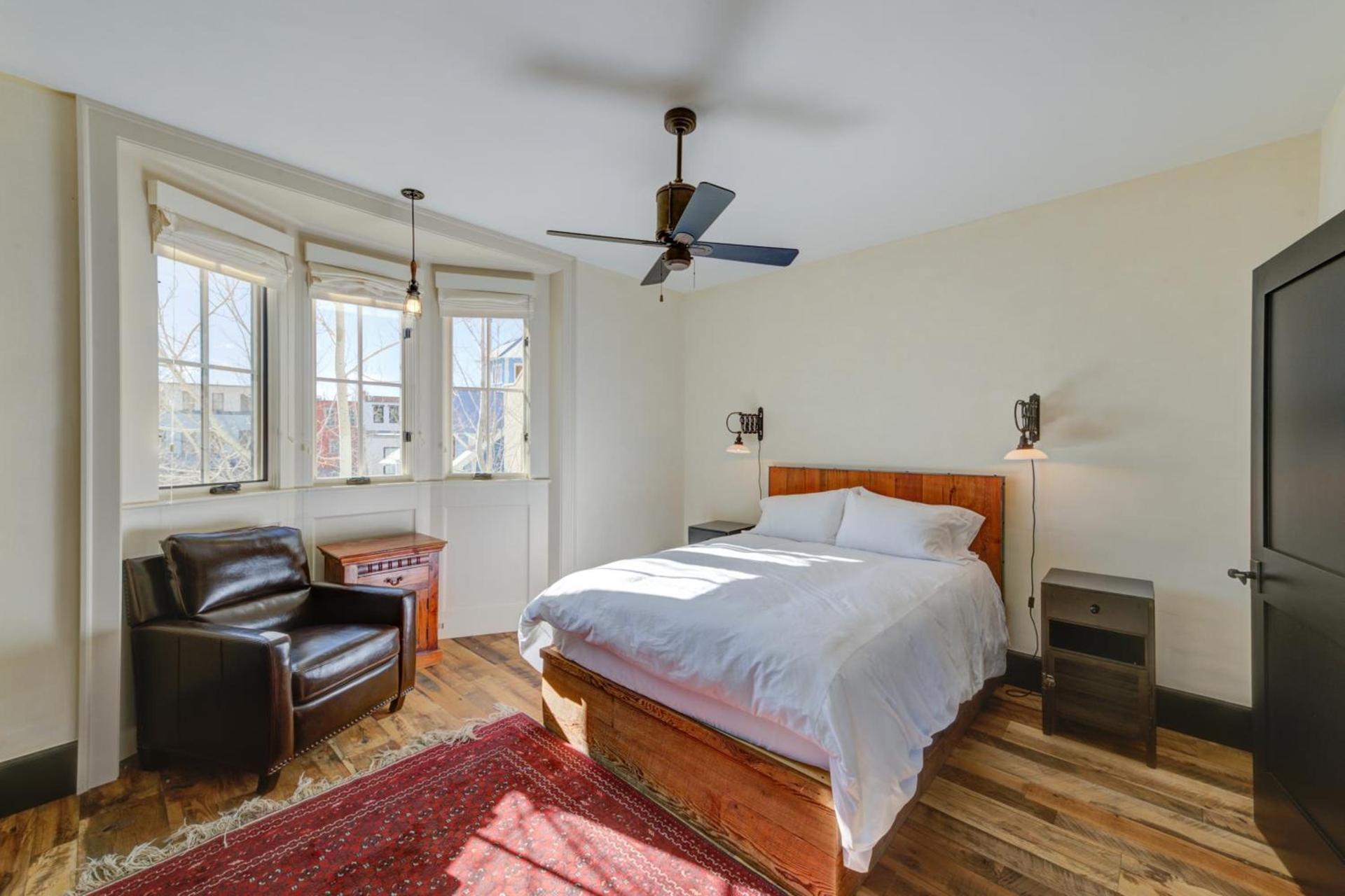 South Main Residences by Surf Hotel photo 83