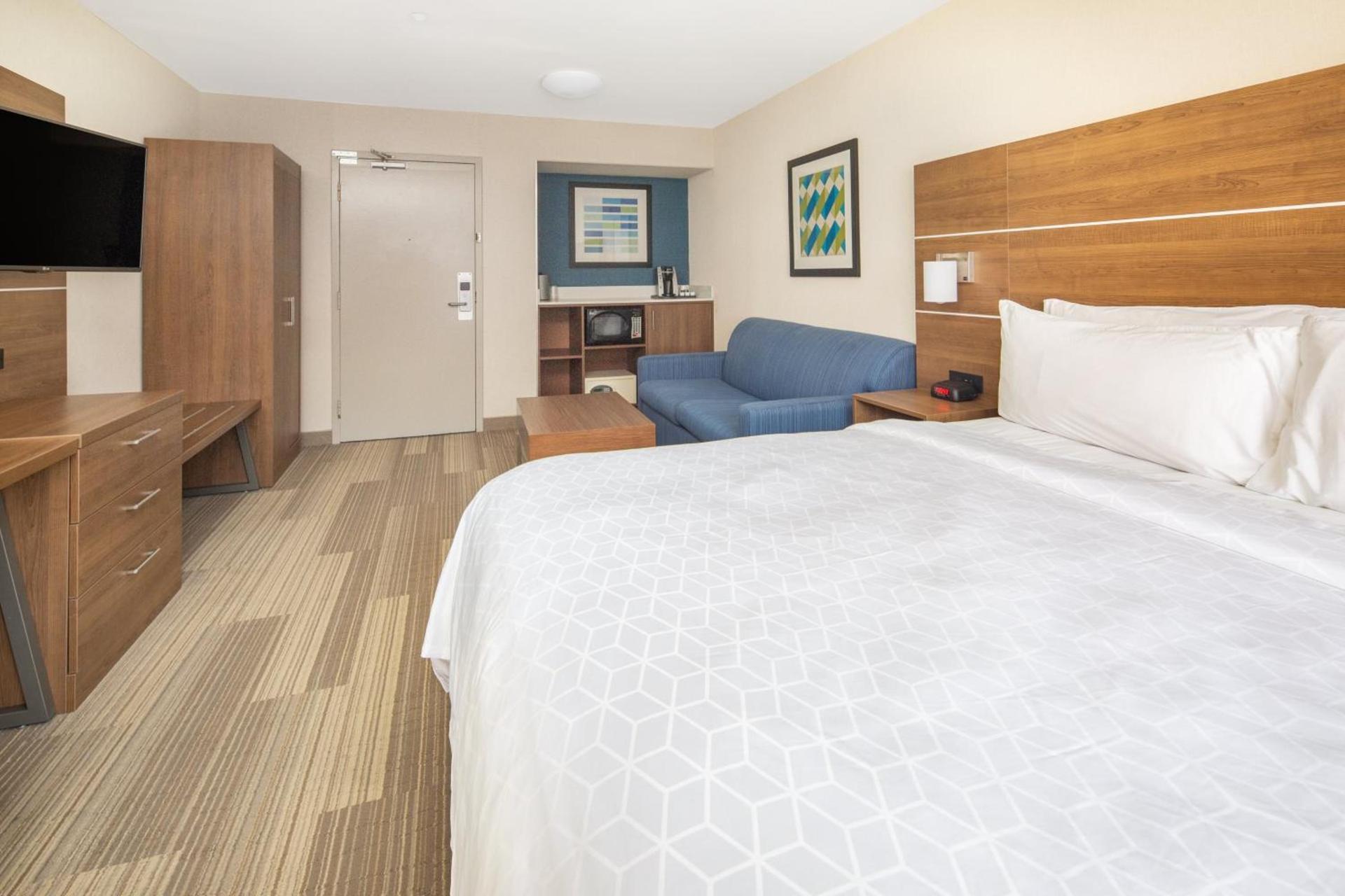 Holiday Inn Express San Diego Airport-Old Town by IHG photo 41