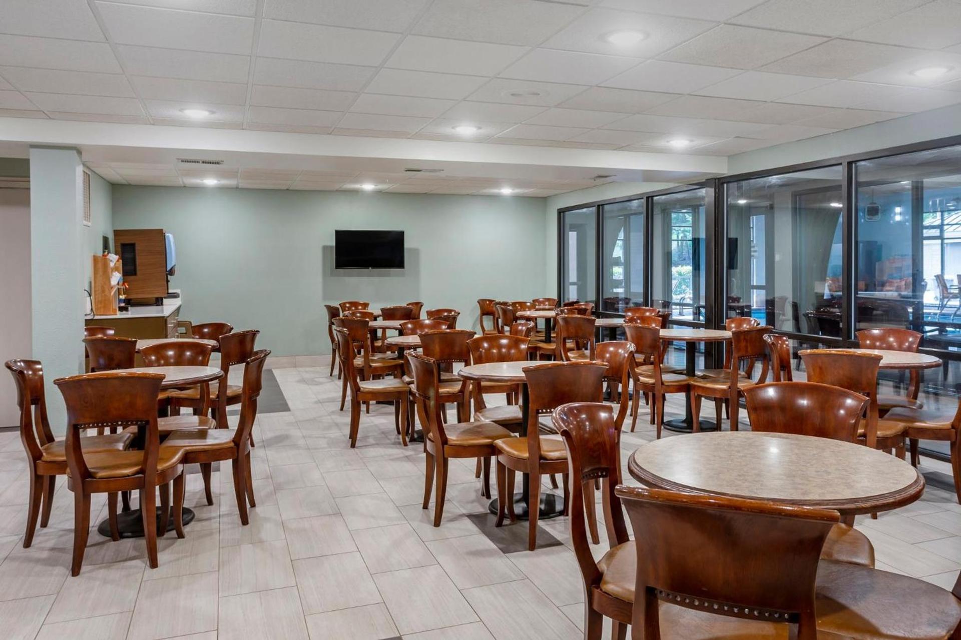 Holiday Inn Express Branson- Green Mountain Drive by IHG photo 37