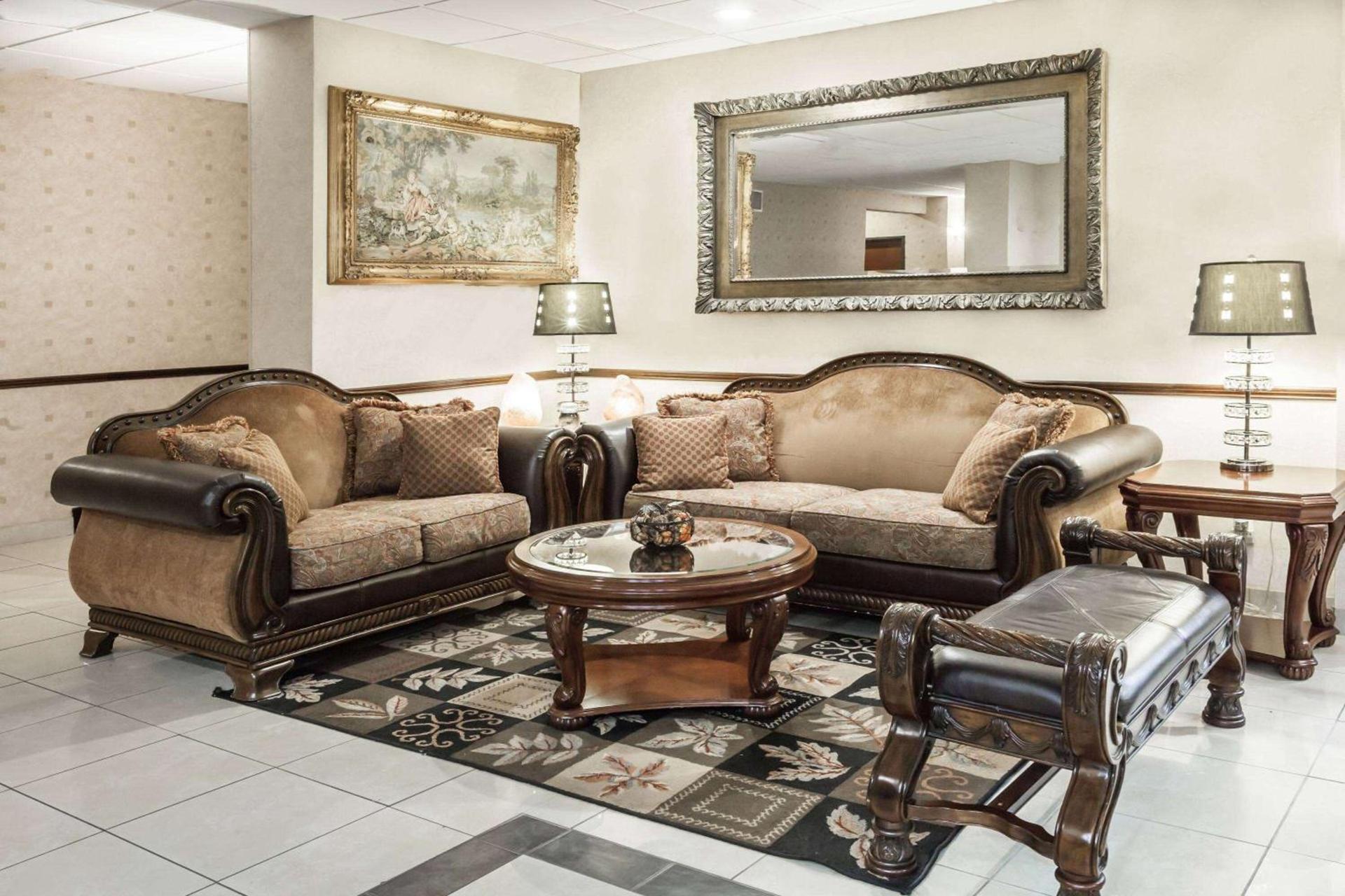 Grander Inn & Suites by IHG photo 3