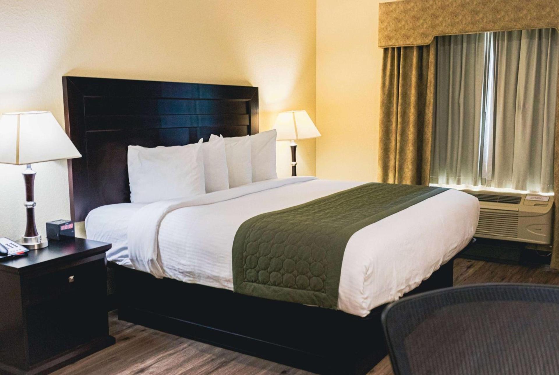 Grander Inn & Suites by IHG photo 8