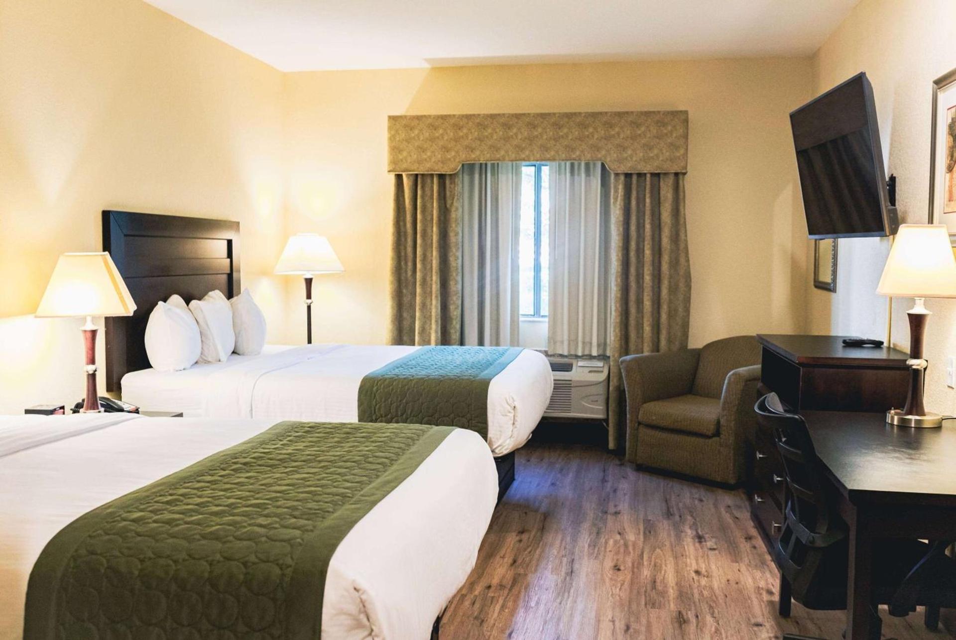 Grander Inn & Suites by IHG photo 12