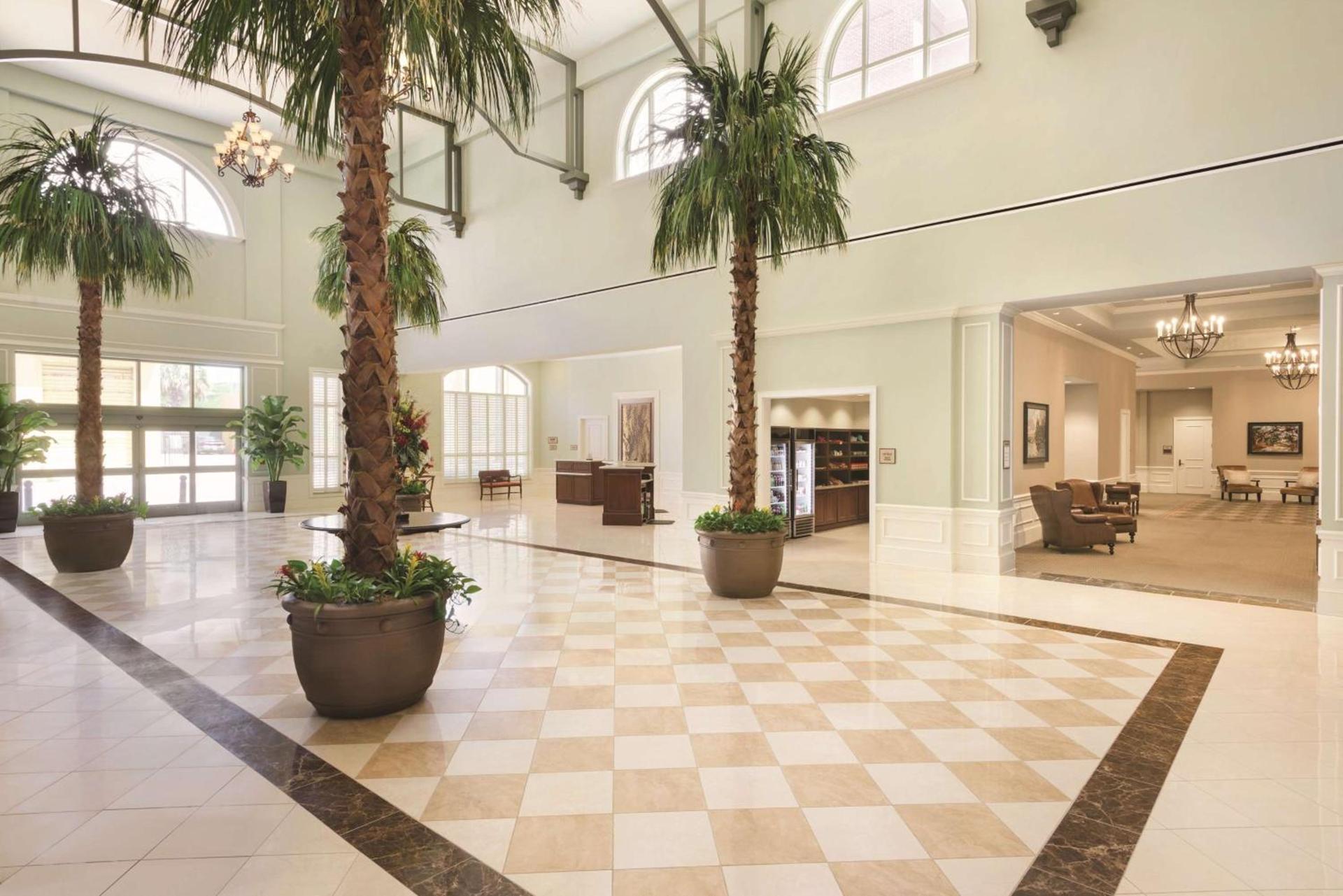 Embassy Suites Savannah Historic District photo 5