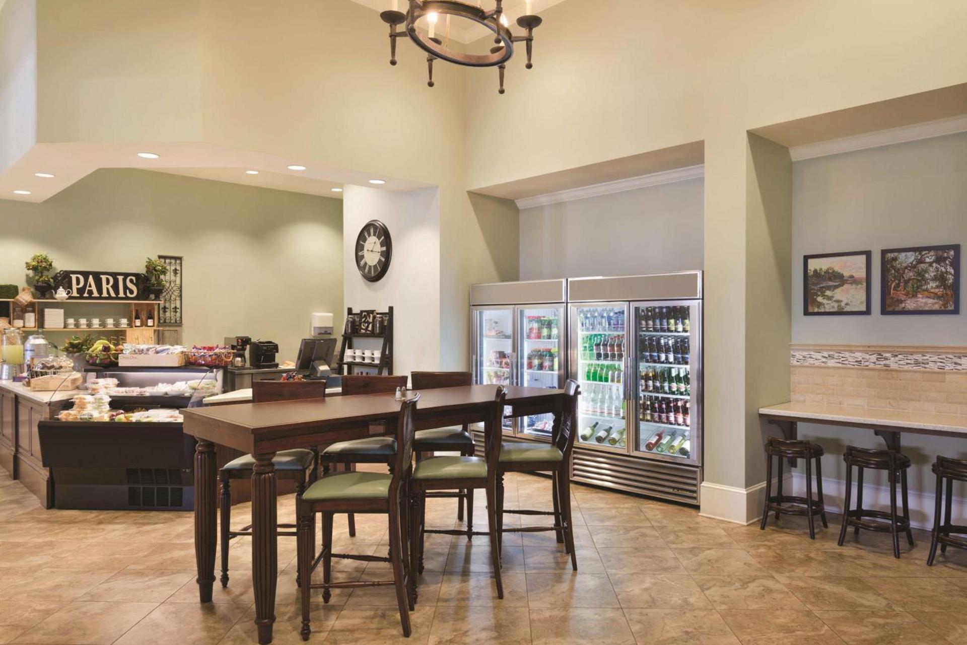 Embassy Suites Savannah Historic District photo 13