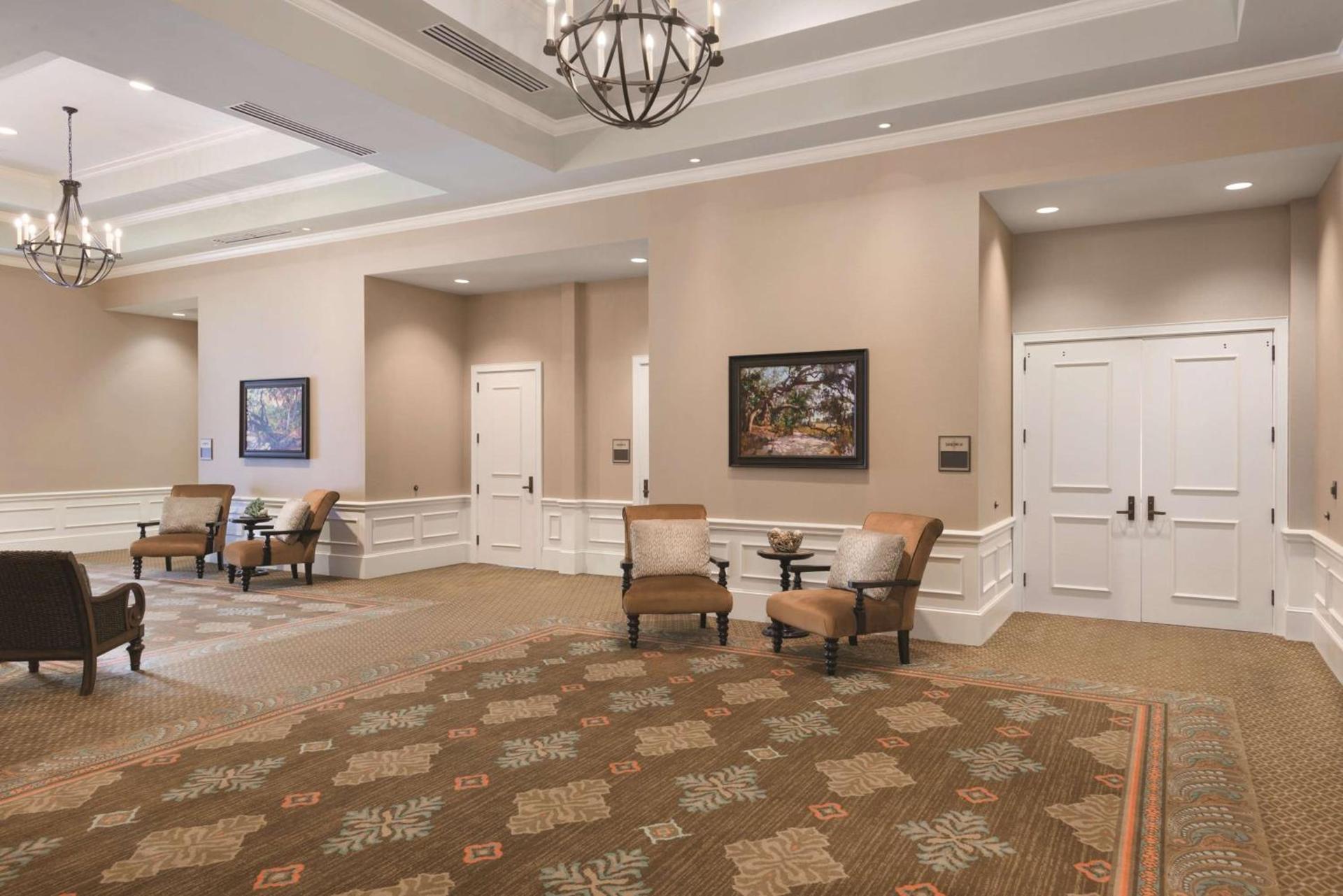 Embassy Suites Savannah Historic District photo 38