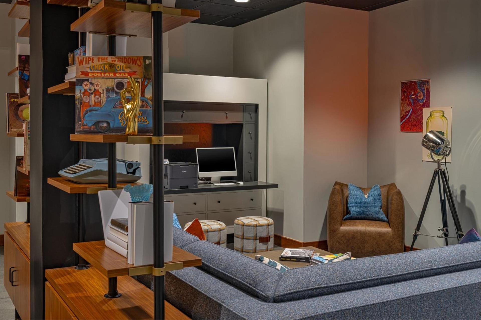 Moxy Phoenix Downtown photo 21