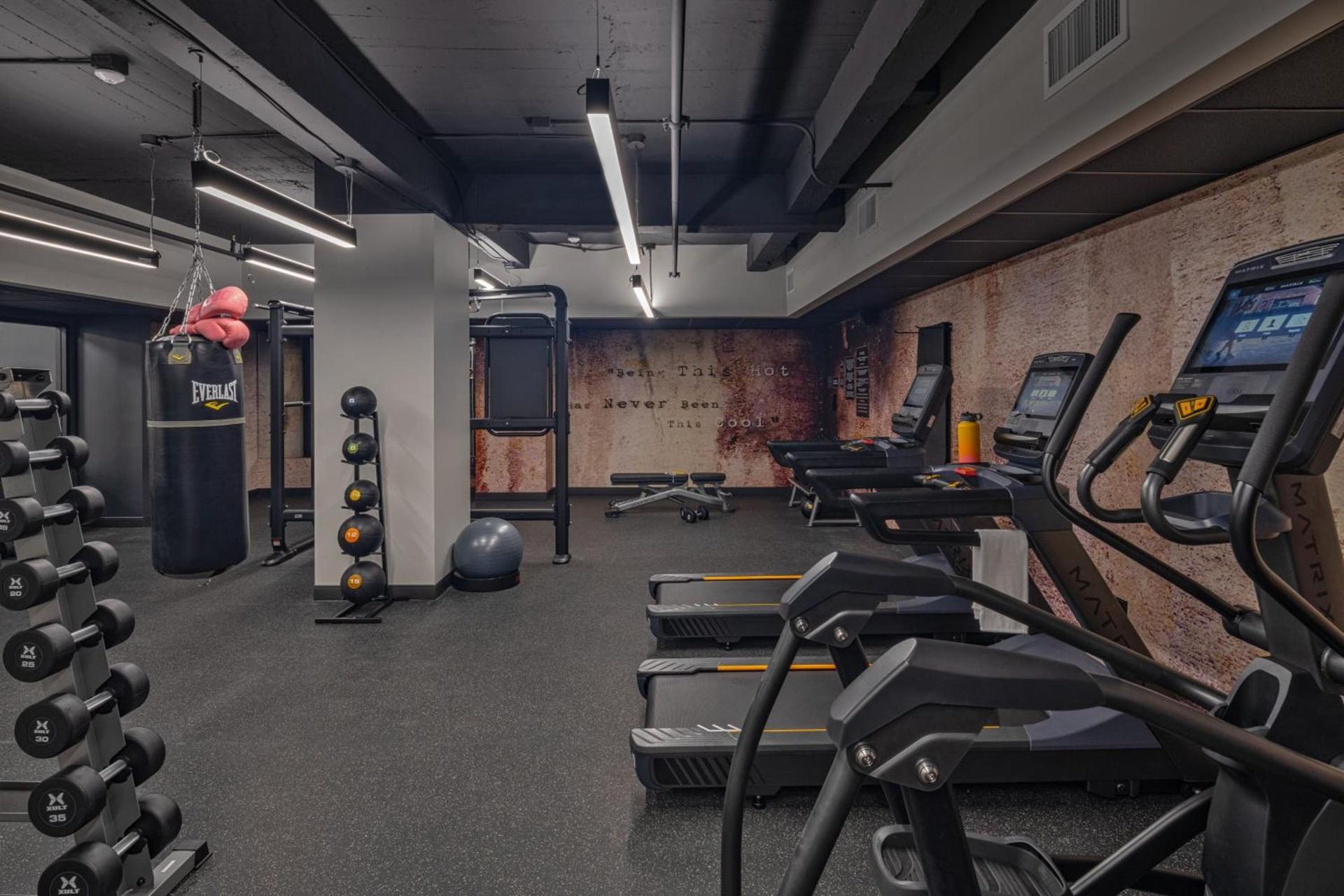 Moxy Phoenix Downtown photo 24
