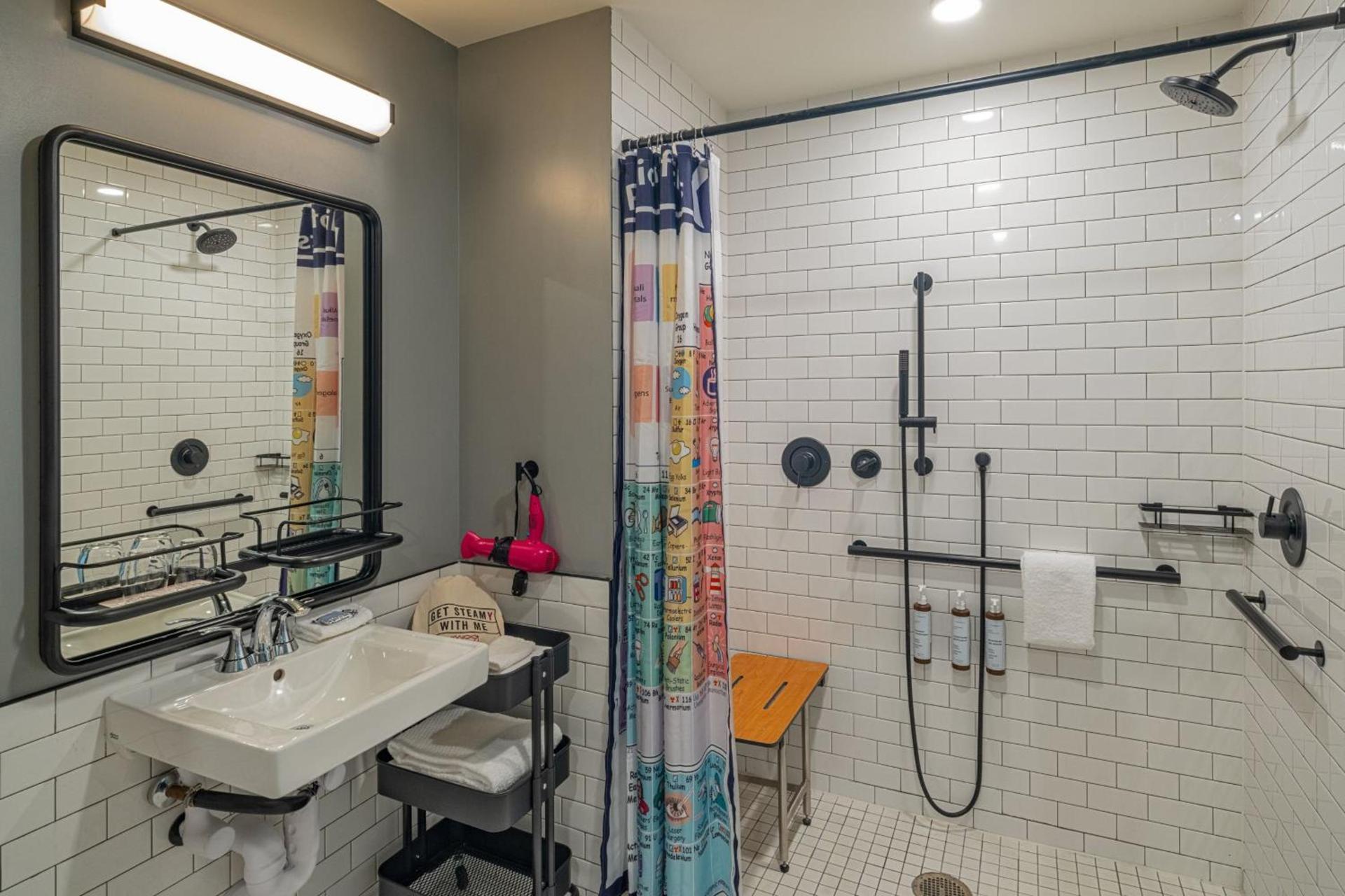 Moxy Phoenix Downtown photo 20
