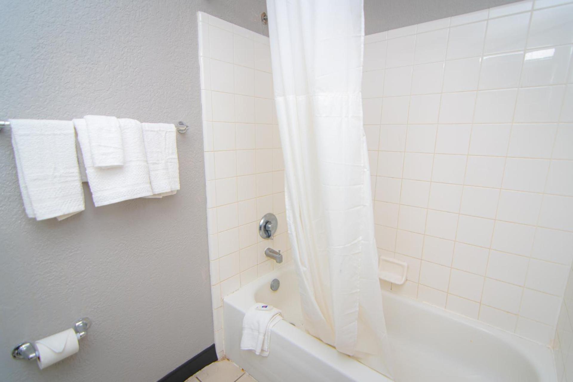 Studio 6 Extended Stay - West Palm Beach, FL photo 19