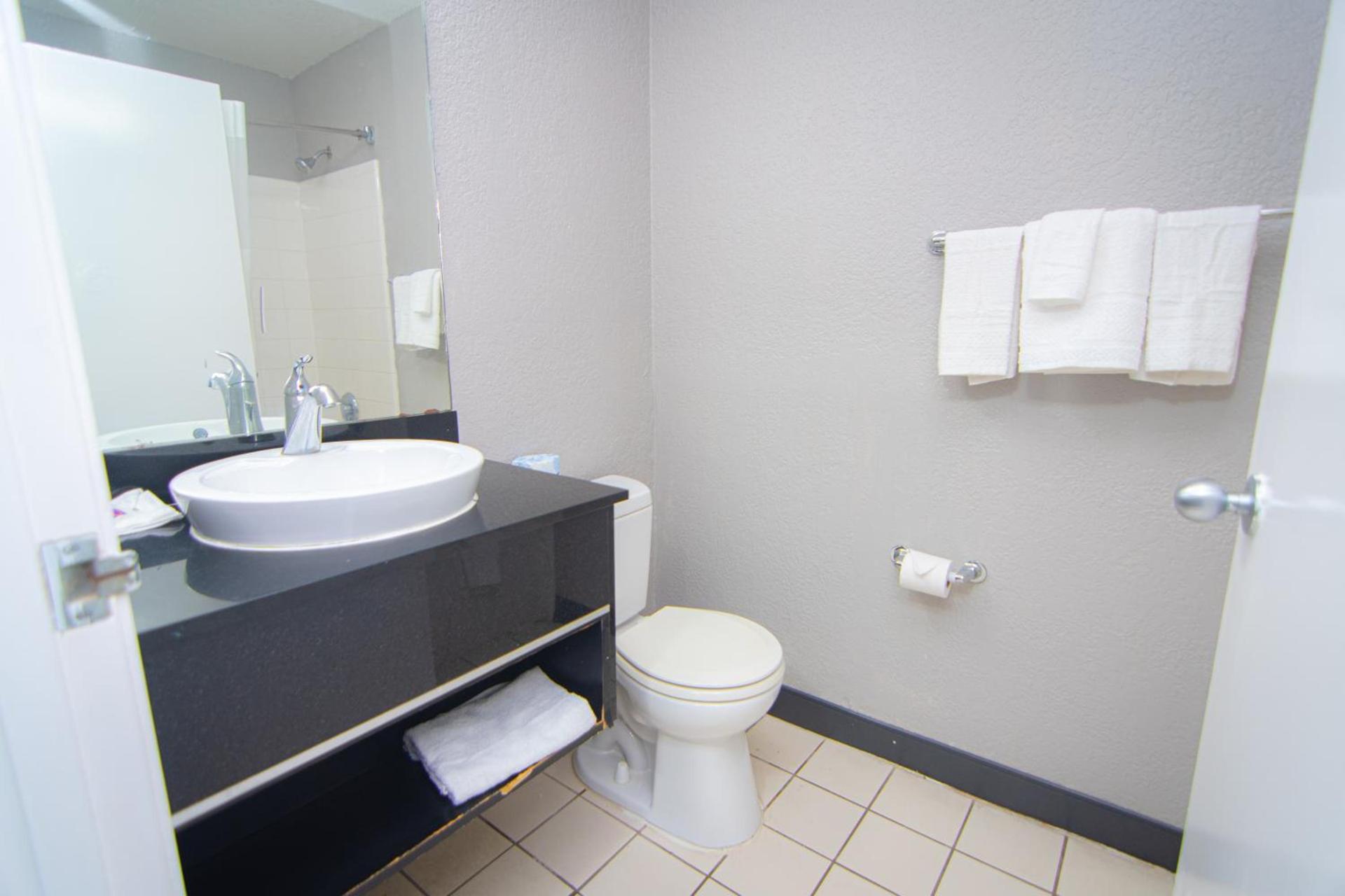 Studio 6 Extended Stay - West Palm Beach, FL photo 38