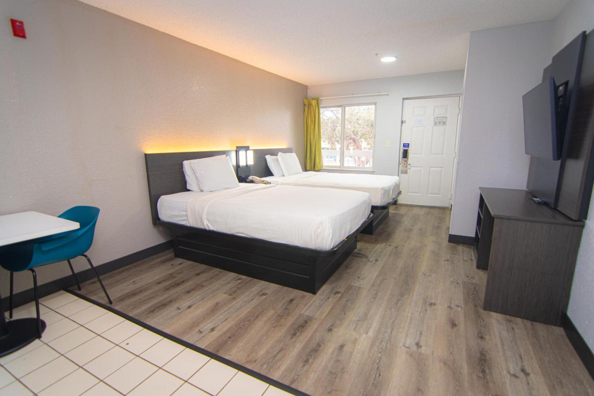 Studio 6 Extended Stay - West Palm Beach, FL photo 61