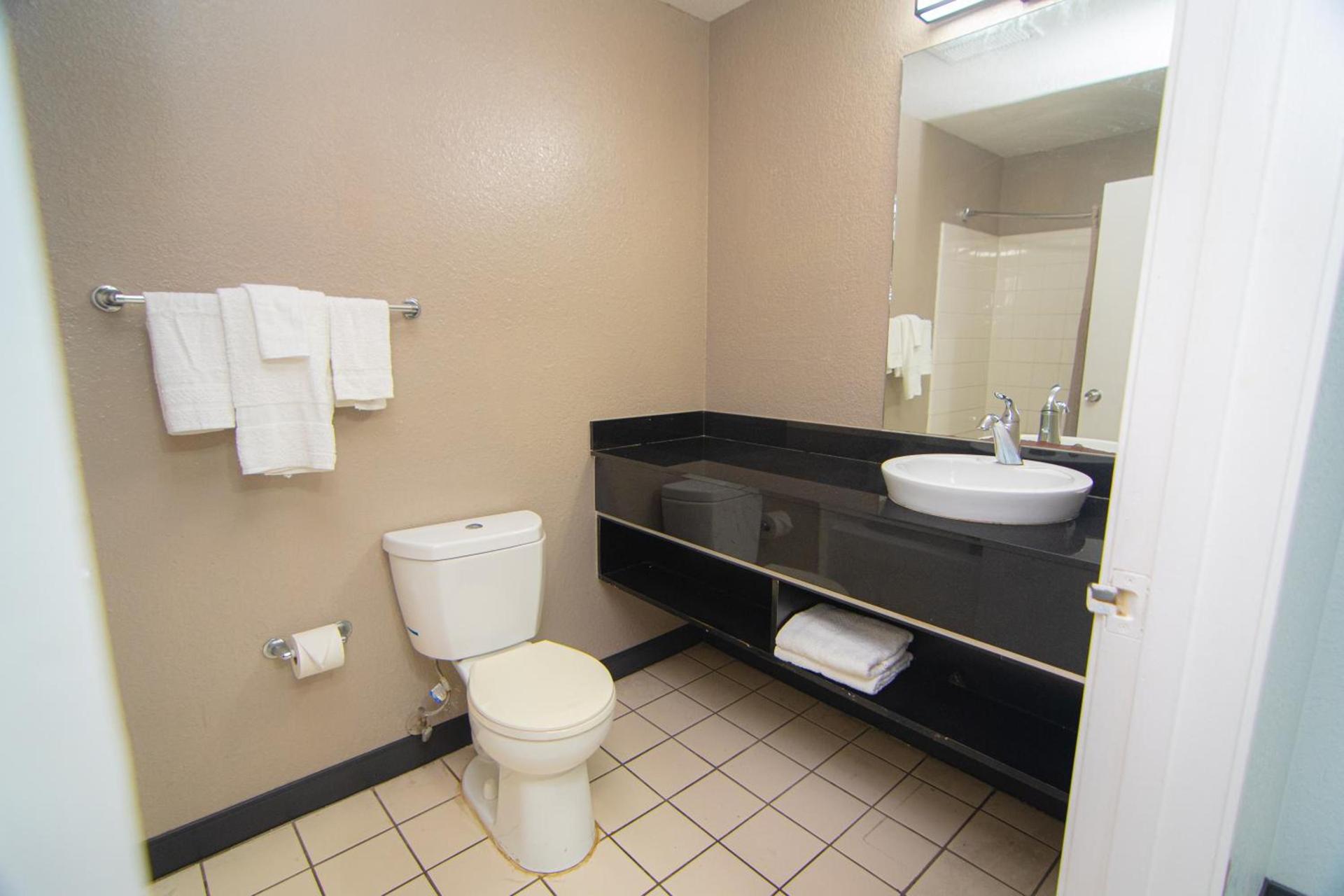 Studio 6 Extended Stay - West Palm Beach, FL photo 11