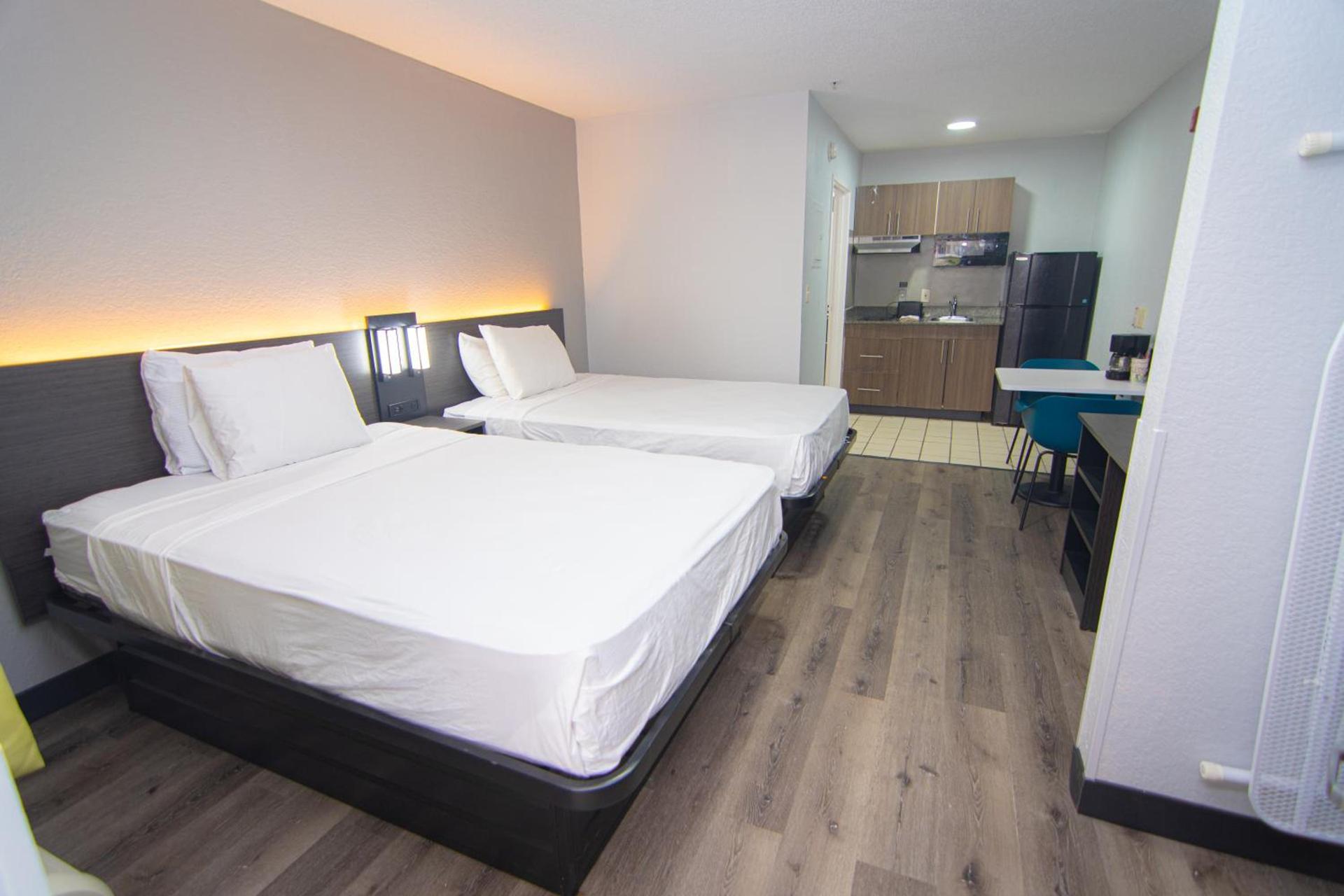 Studio 6 Extended Stay - West Palm Beach, FL photo 6