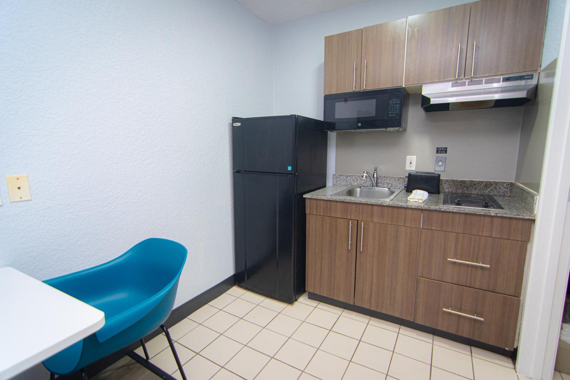 Studio 6 Extended Stay - West Palm Beach, FL photo 15