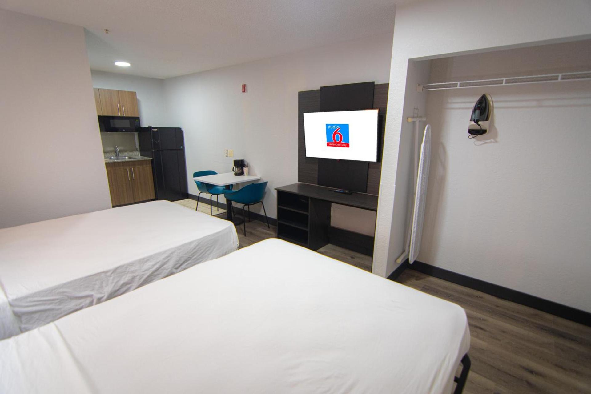 Studio 6 Extended Stay - West Palm Beach, FL photo 49