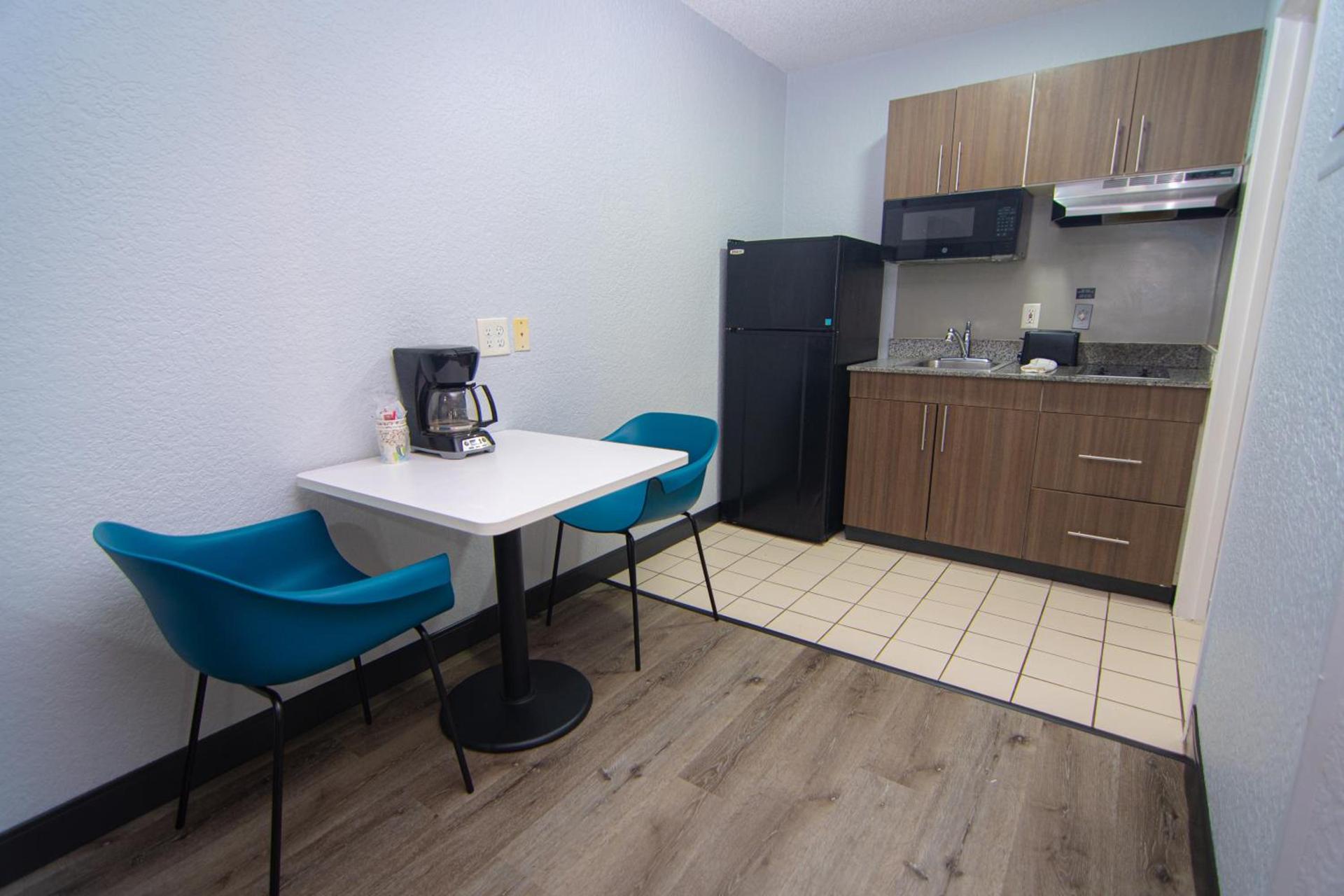 Studio 6 Extended Stay - West Palm Beach, FL photo 28