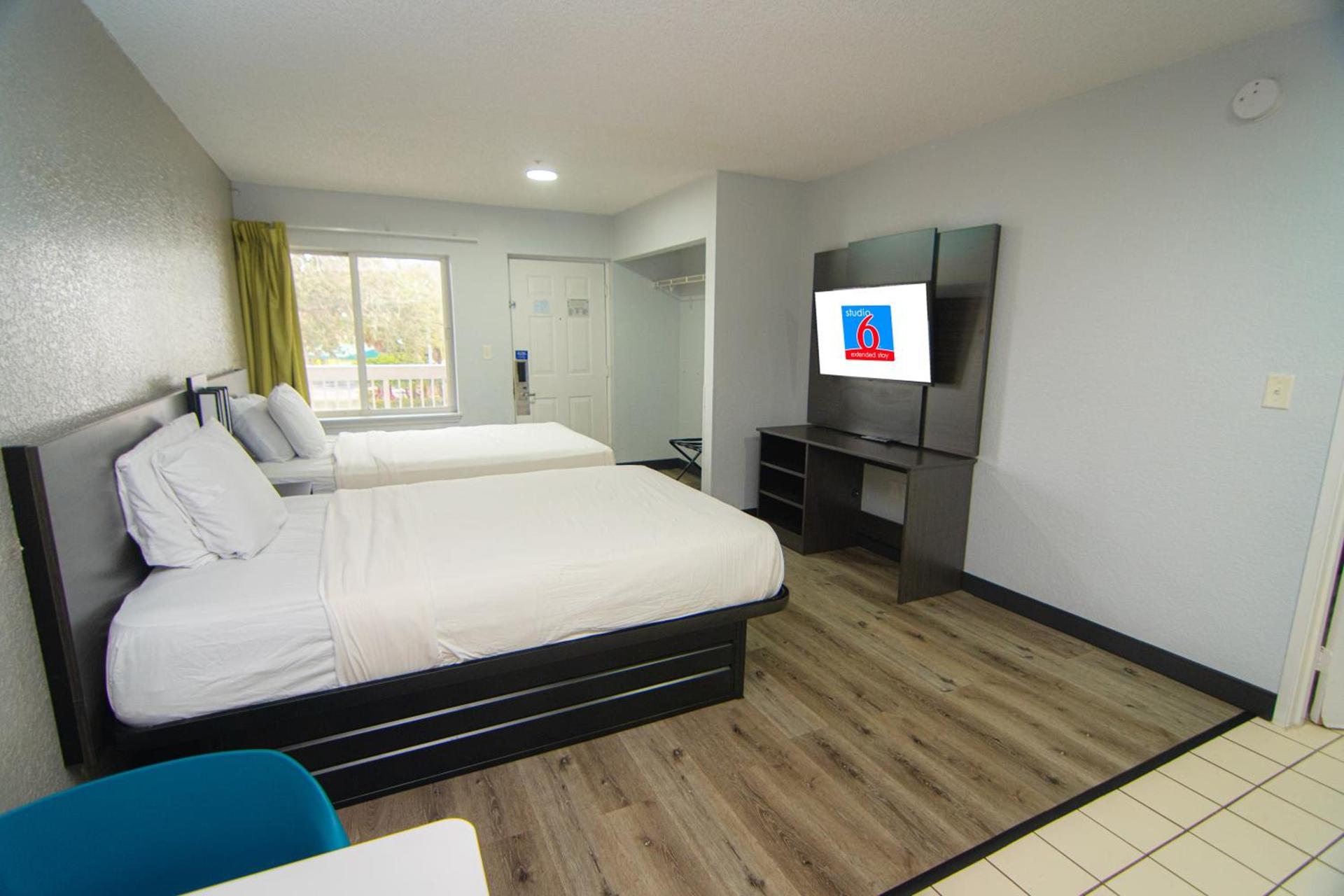 Studio 6 Extended Stay - West Palm Beach, FL photo 20