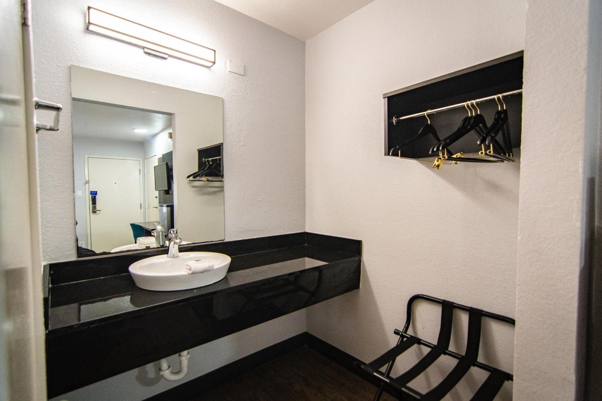 Motel 6-Ft. Pierce, FL photo 65
