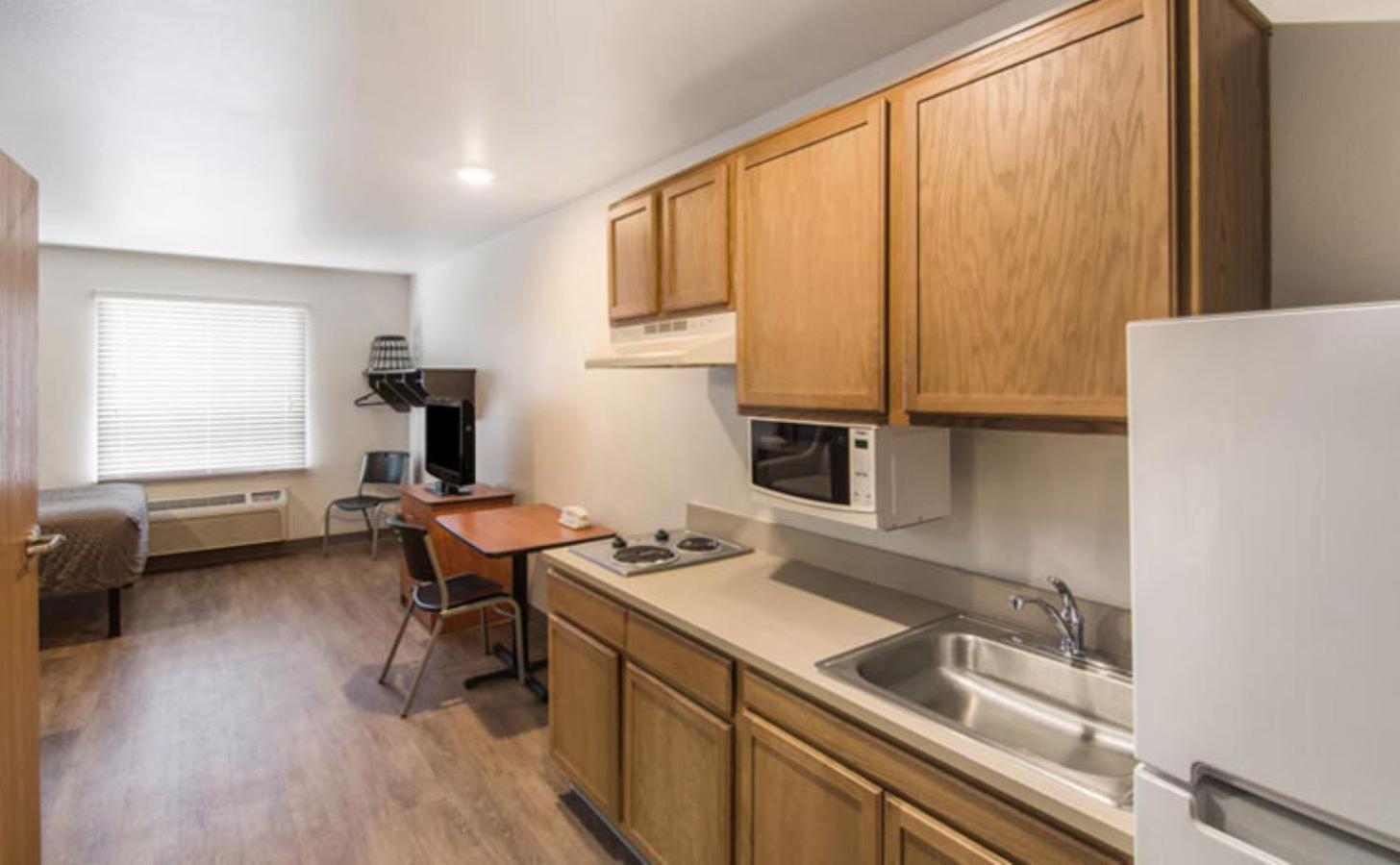 WoodSpring Suites Port Orange - Daytona Beach photo 30