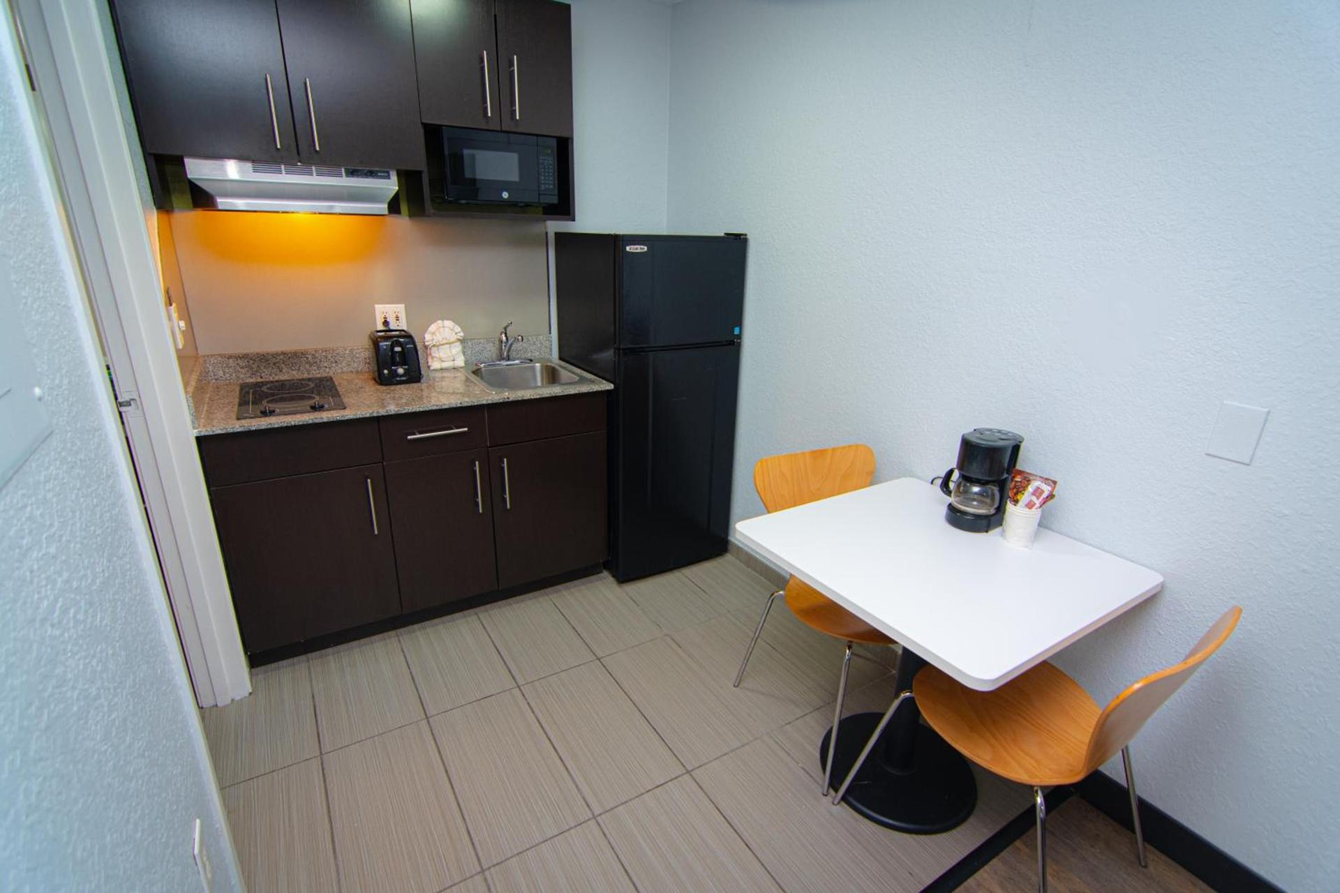 Studio 6 Extended Stay - Coral Springs, FL- Fort Lauderdale photo 51