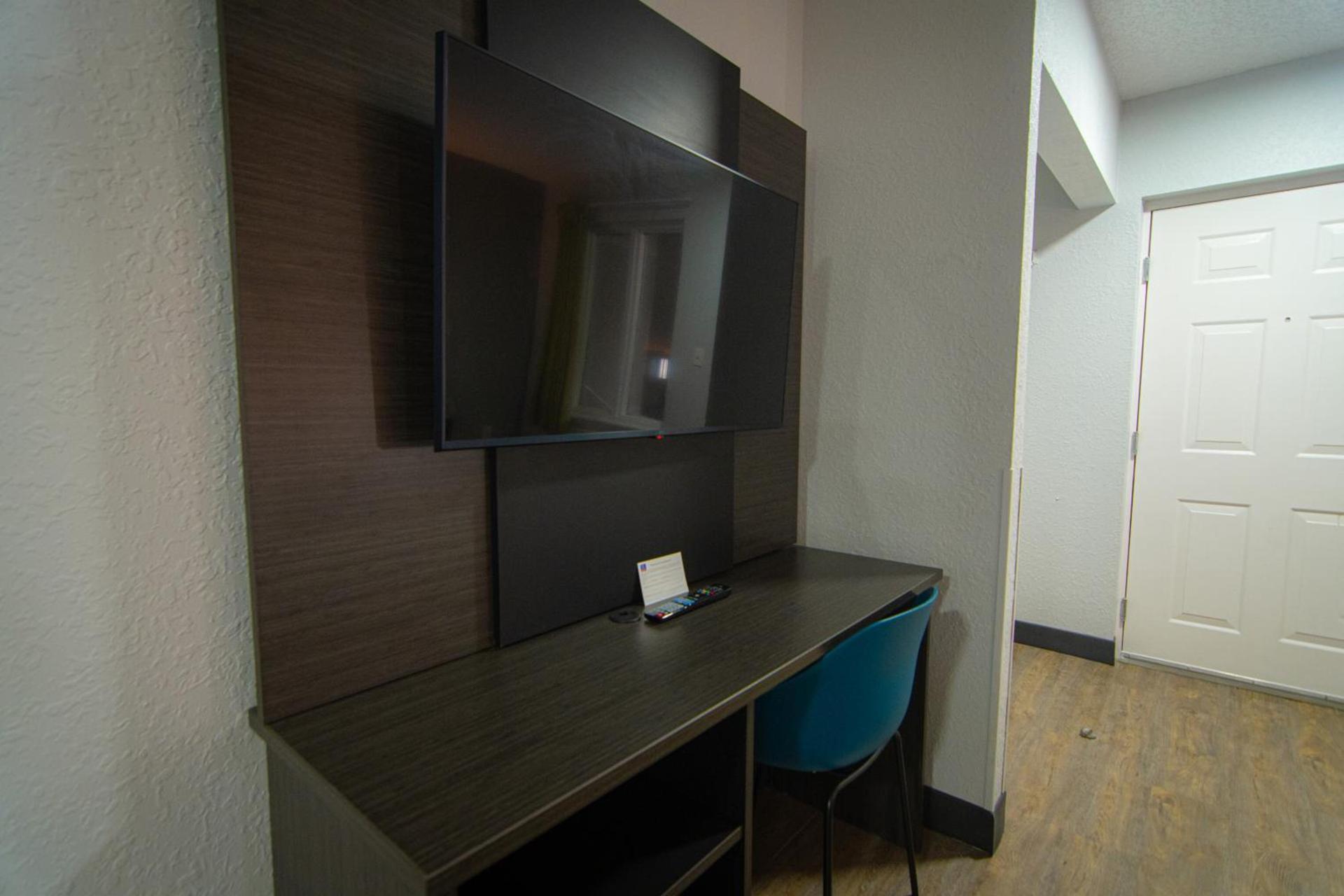 Studio 6 Extended Stay - Coral Springs, FL- Fort Lauderdale photo 61