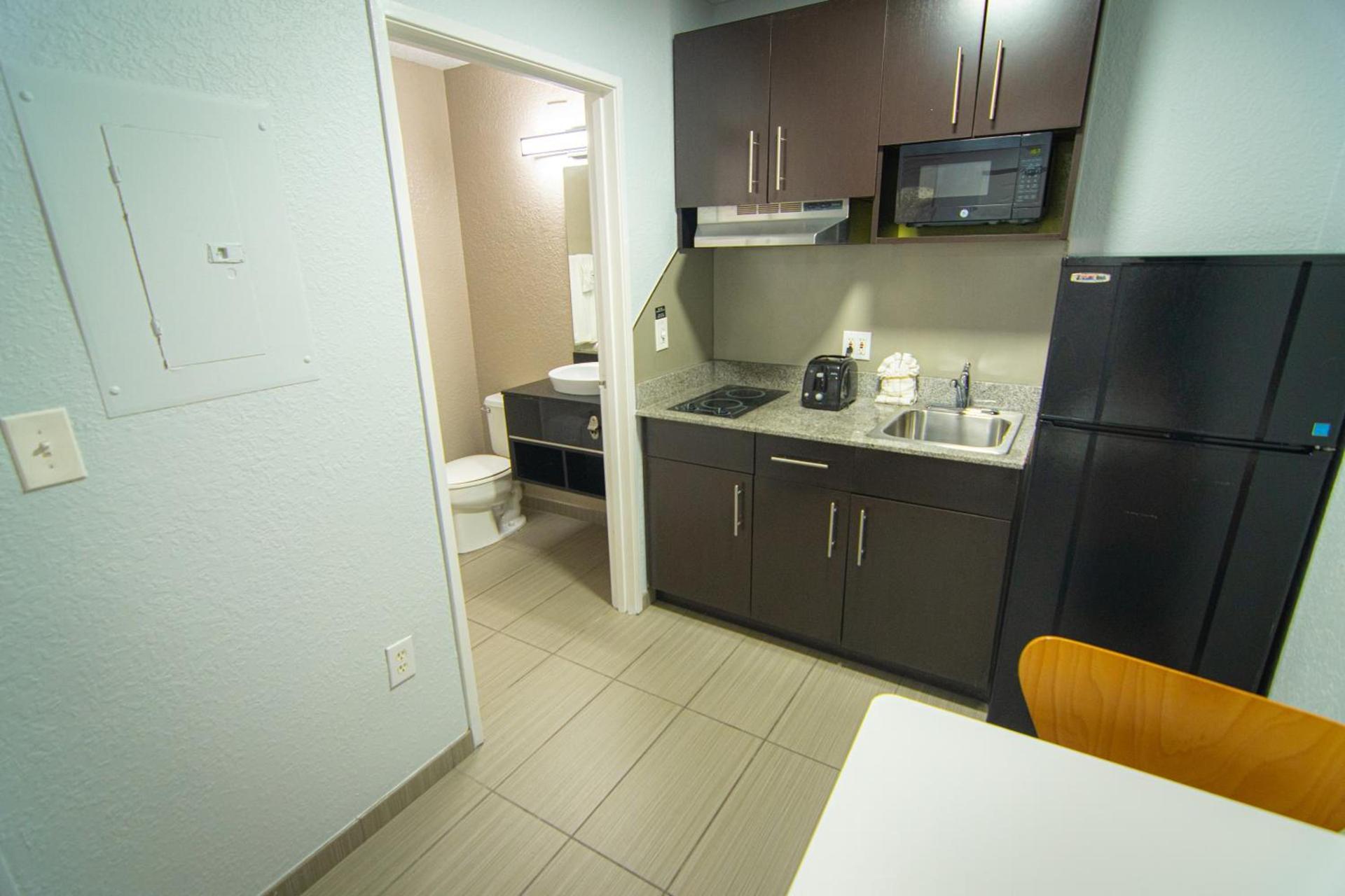 Studio 6 Extended Stay - Coral Springs, FL- Fort Lauderdale photo 58