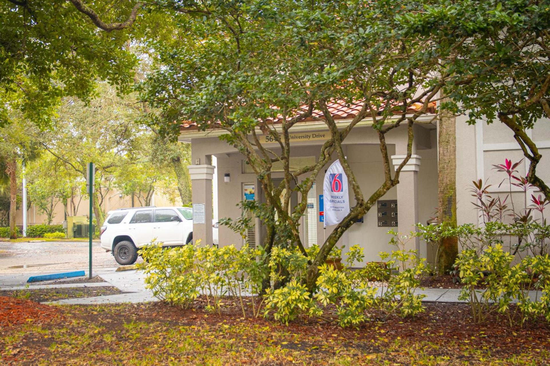 Studio 6 Extended Stay - Coral Springs, FL- Fort Lauderdale photo 69