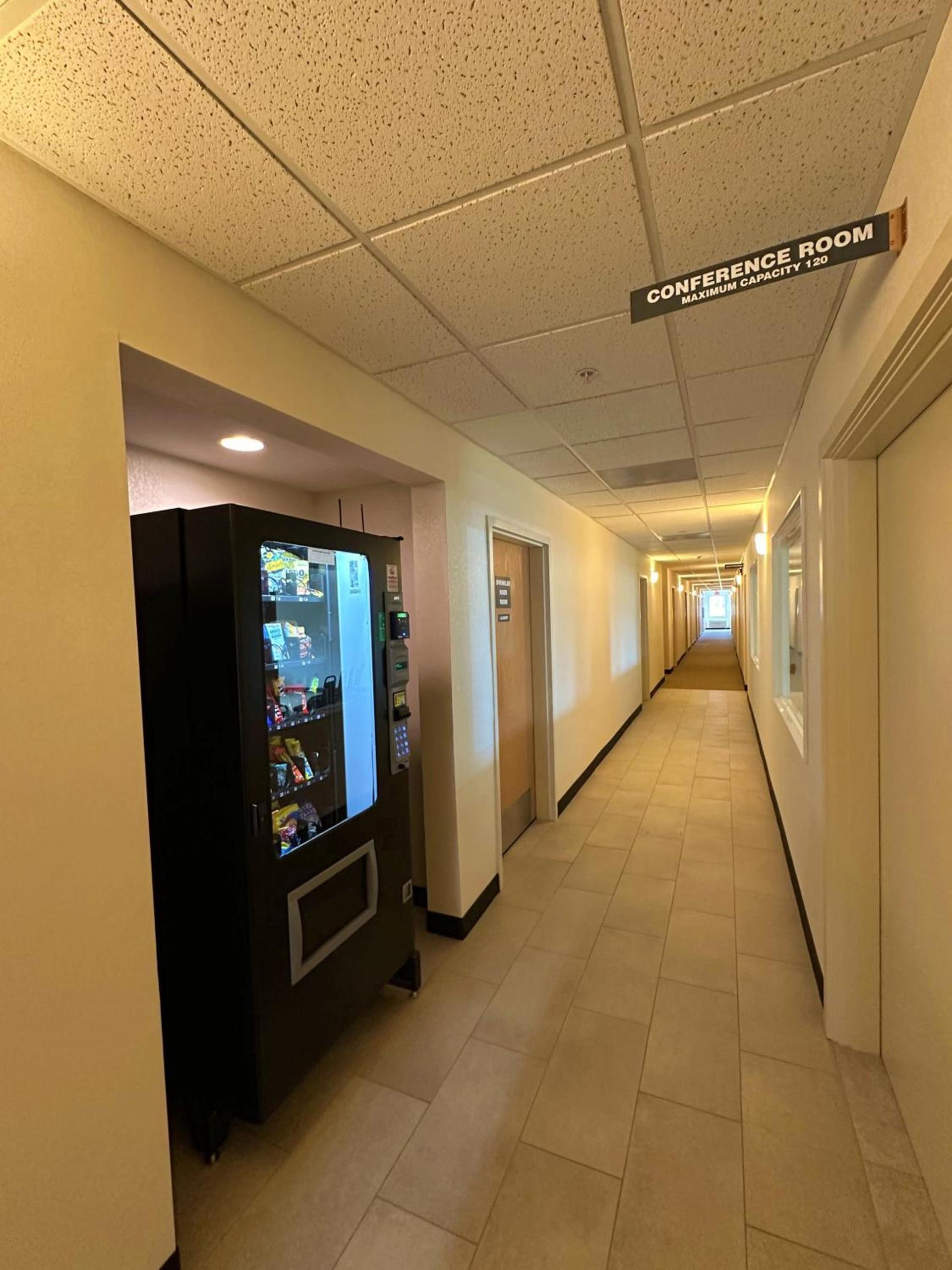 Peppermill Empress Inn photo 18