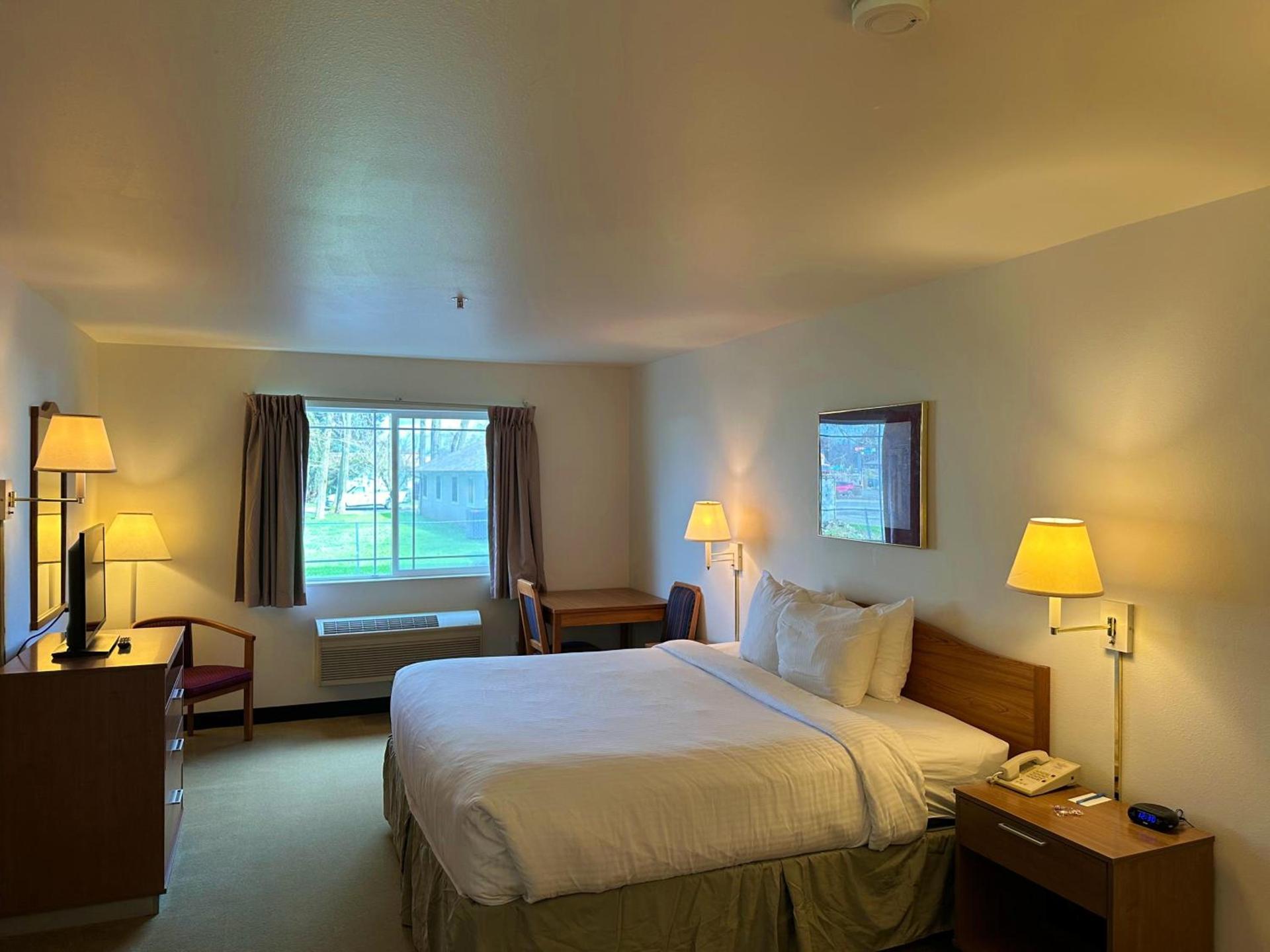 Peppermill Empress Inn photo 30
