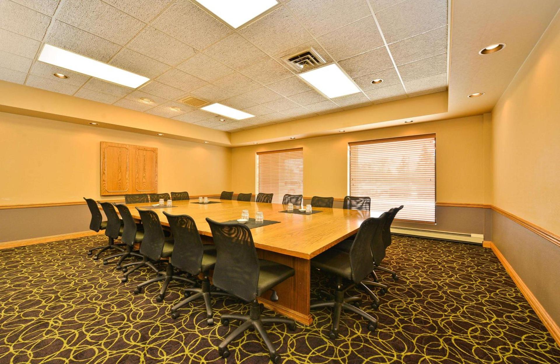 Best Western Plus Kelly Inn photo 67