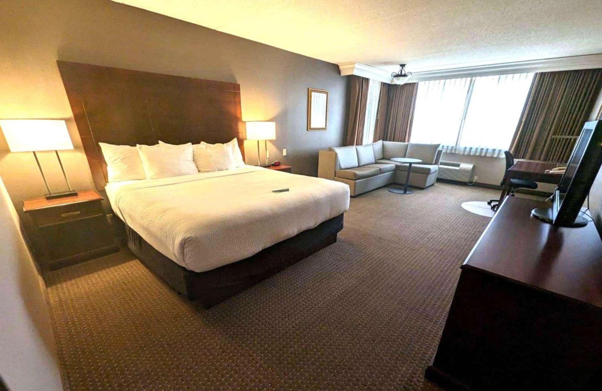 Best Western Plus Kelly Inn photo 15