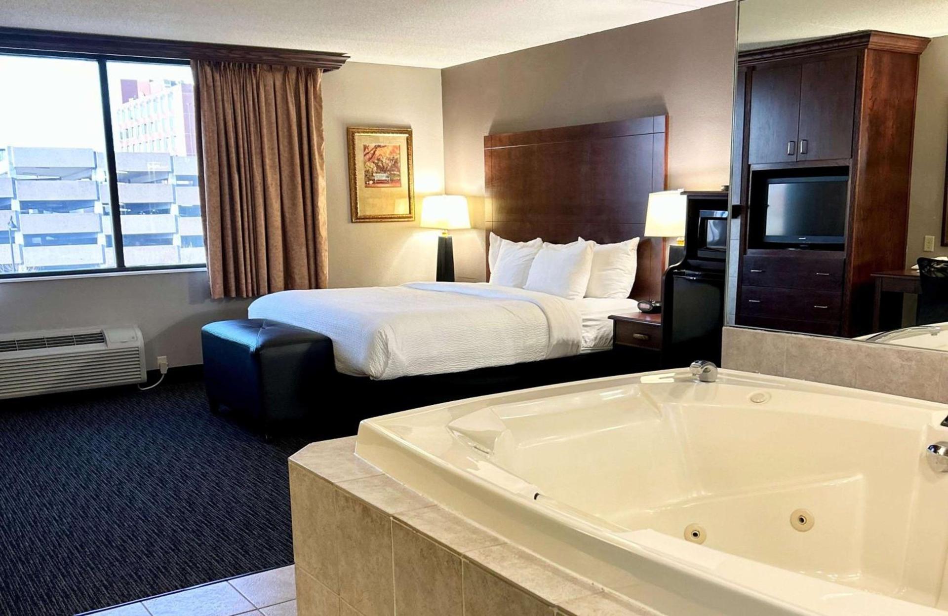 Best Western Plus Kelly Inn photo 28
