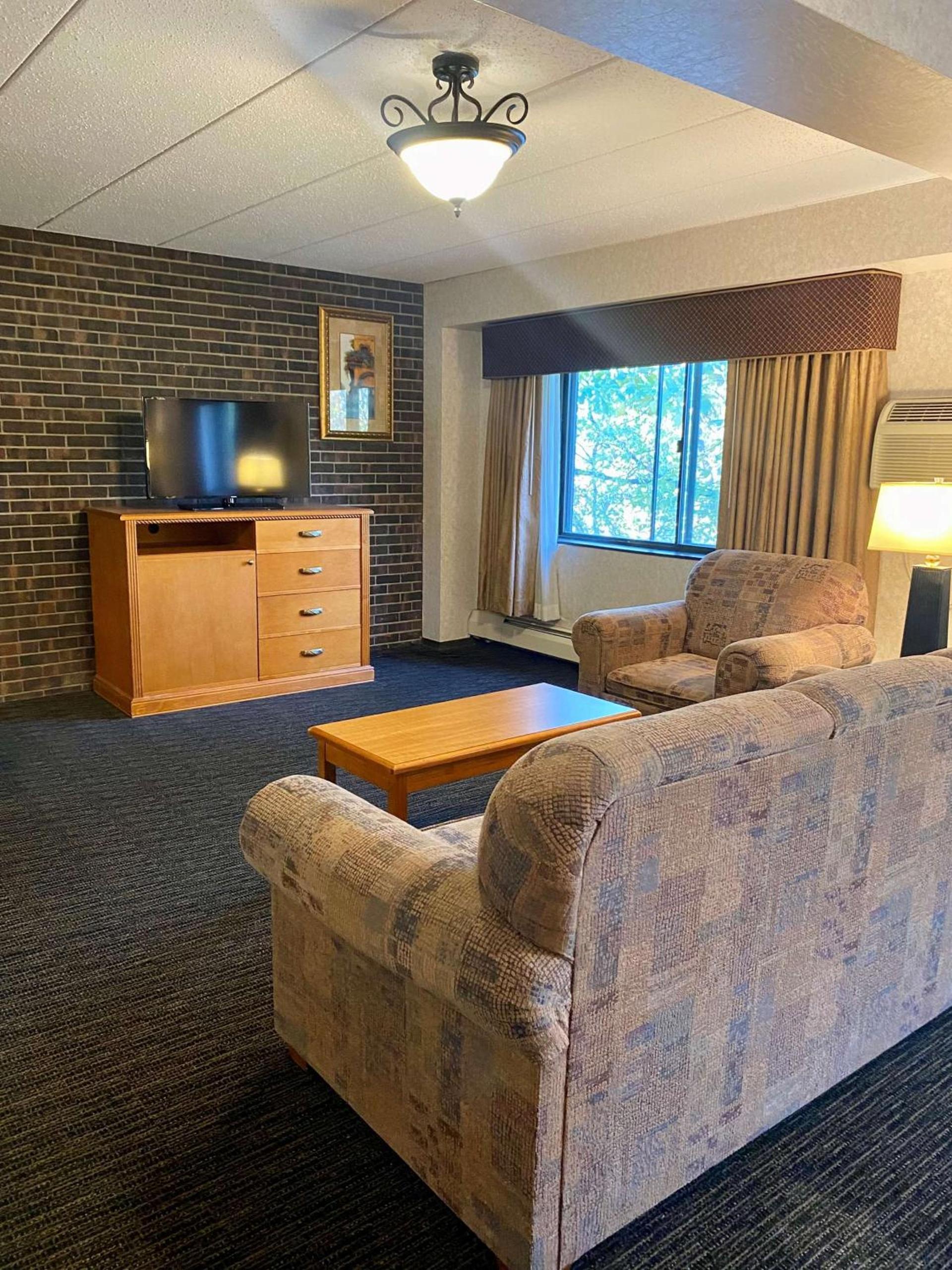 Best Western Plus Kelly Inn photo 35