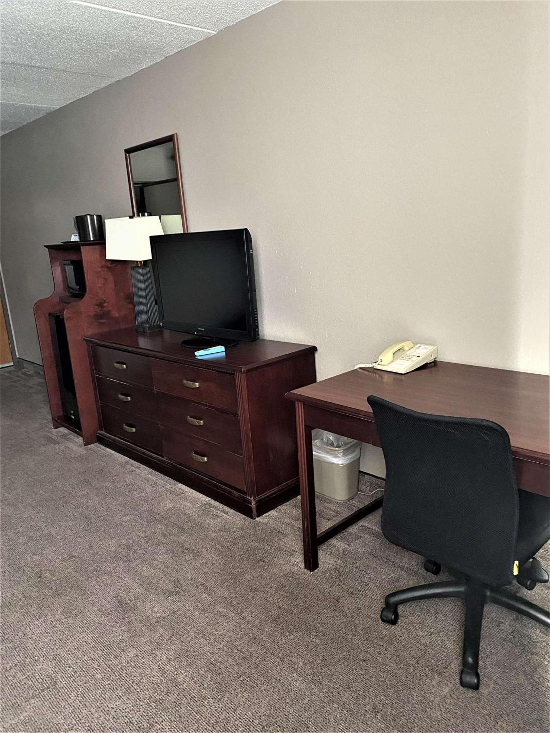 Best Western Plus Kelly Inn photo 46