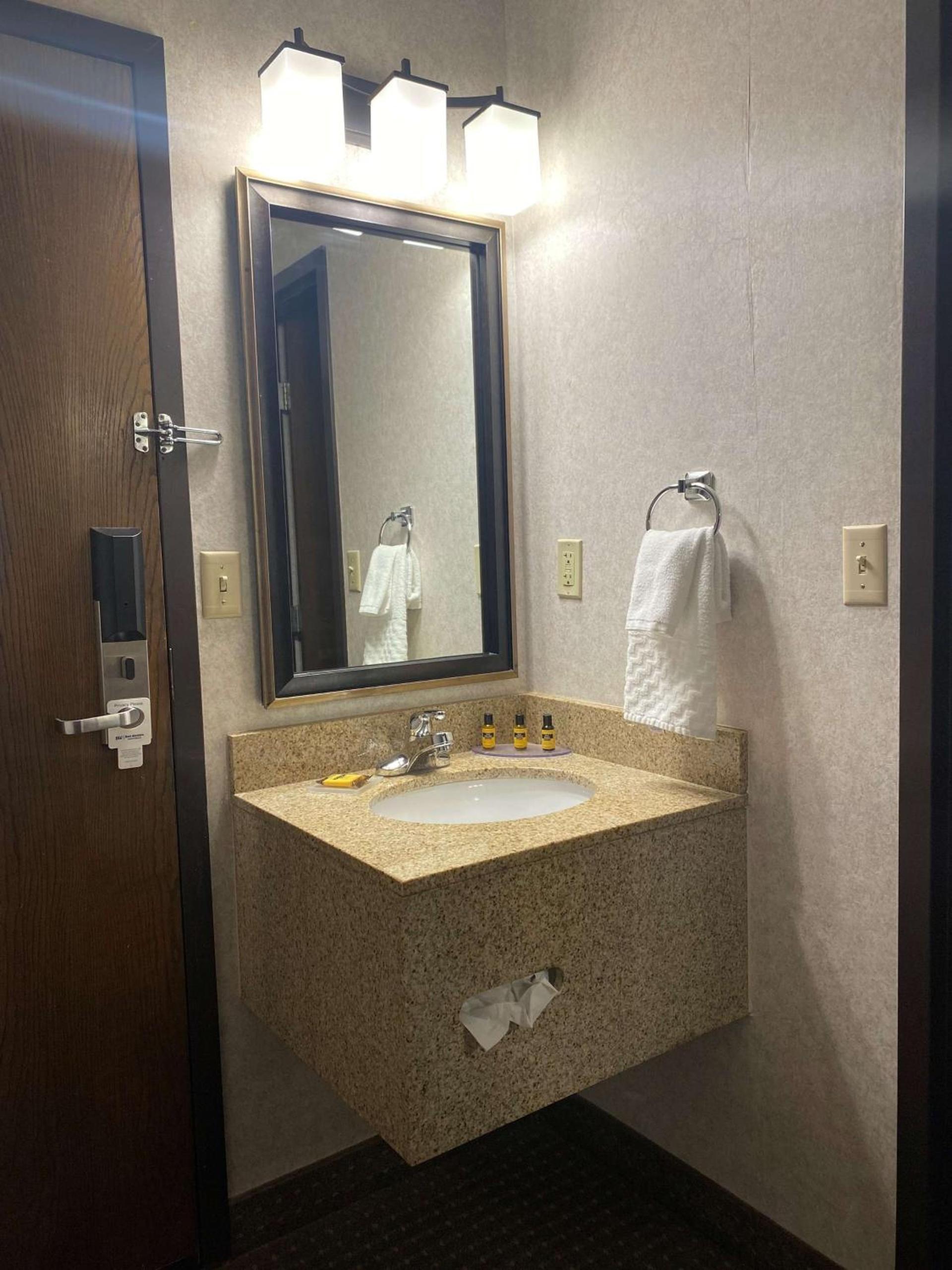 Best Western Plus Kelly Inn photo 50